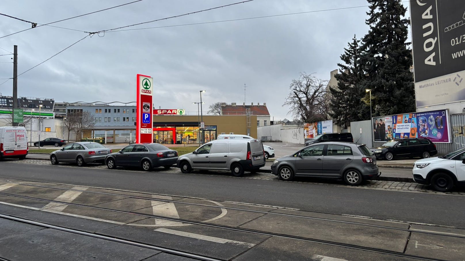 Dafür gab es eine saftige Strafe: Weil er den Kundenparkplatz trotz Einkauf rechtswidrig genutzt hatte, soll Marko* 160 Euro zahlen.