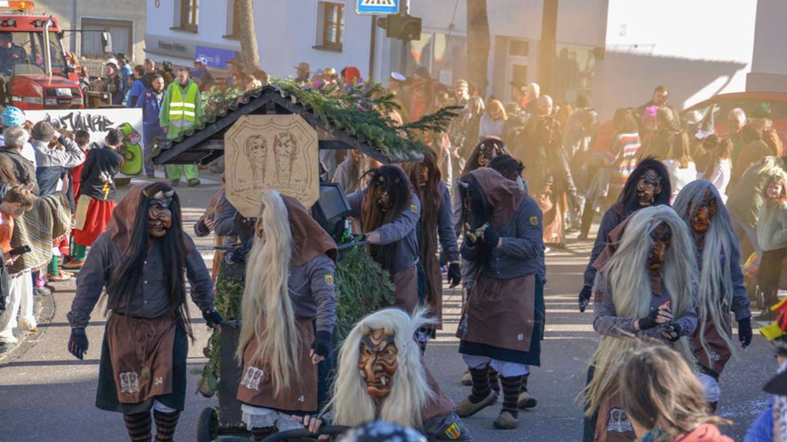 "Corona-Rebell" angeblich von Hexen verprügelt