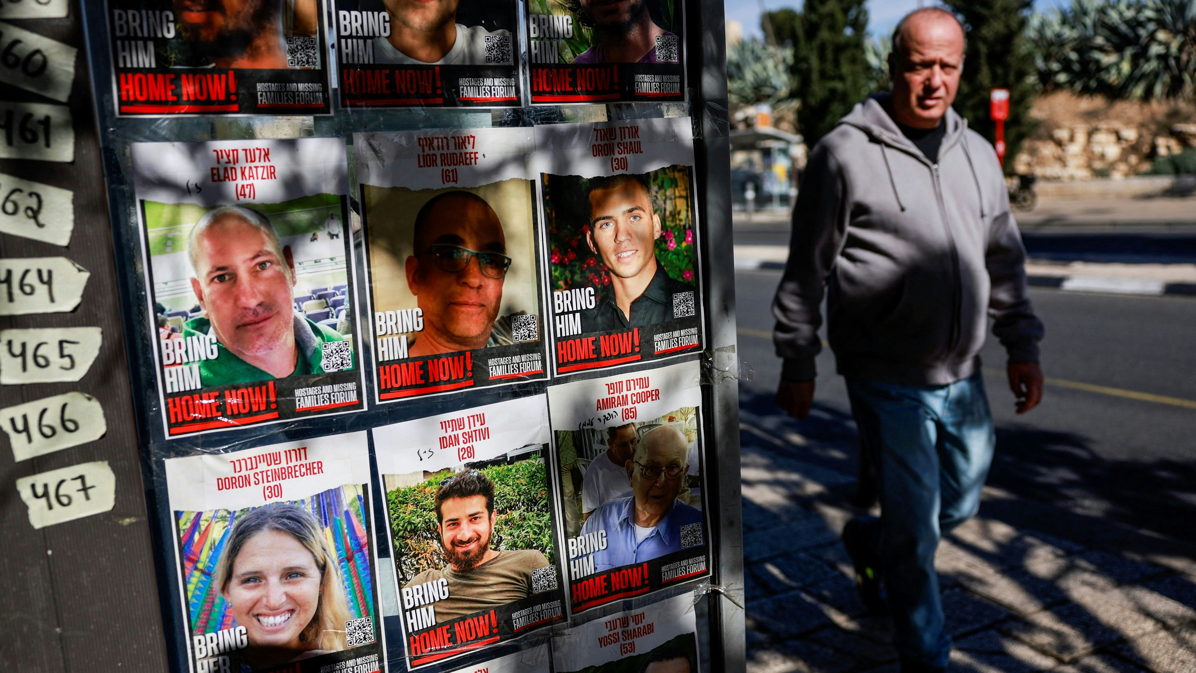Über 90 israelische Geiseln sollen laut der Zeitung Haaretz noch immer in der Gewalt der Hamas sein.+