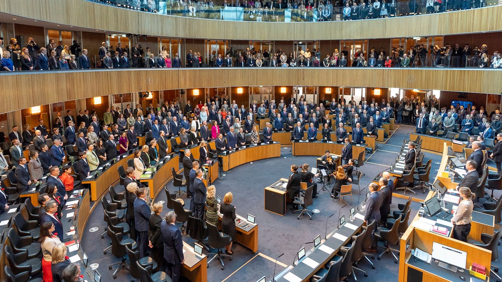 Keine Neuwahlen – Österreicher wollen Blau-Schwarz