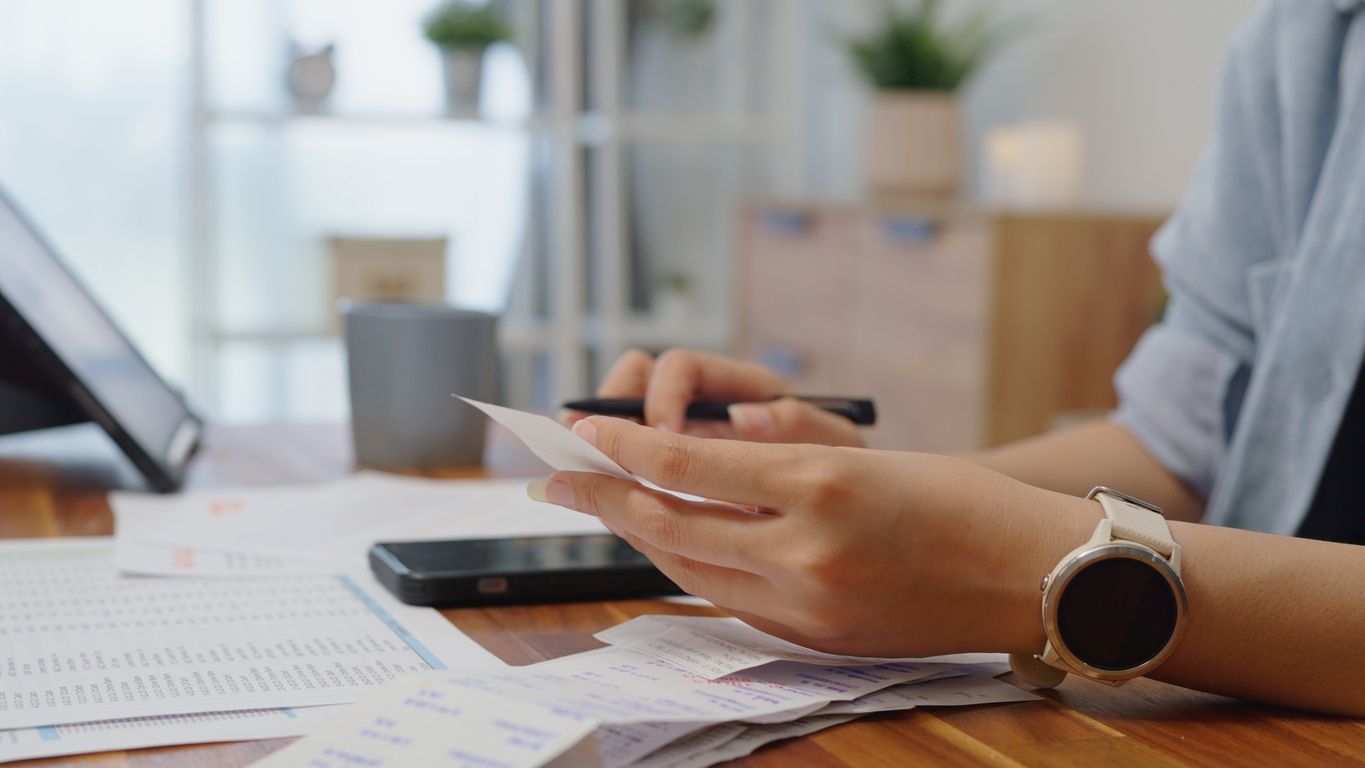 Ein Rathaus-Mitarbeiter einer deutschen Kleinstadt steht im Verdacht, sich unrechtmäßig um 750.000 Euro bereichert zu haben. Symbolbild.