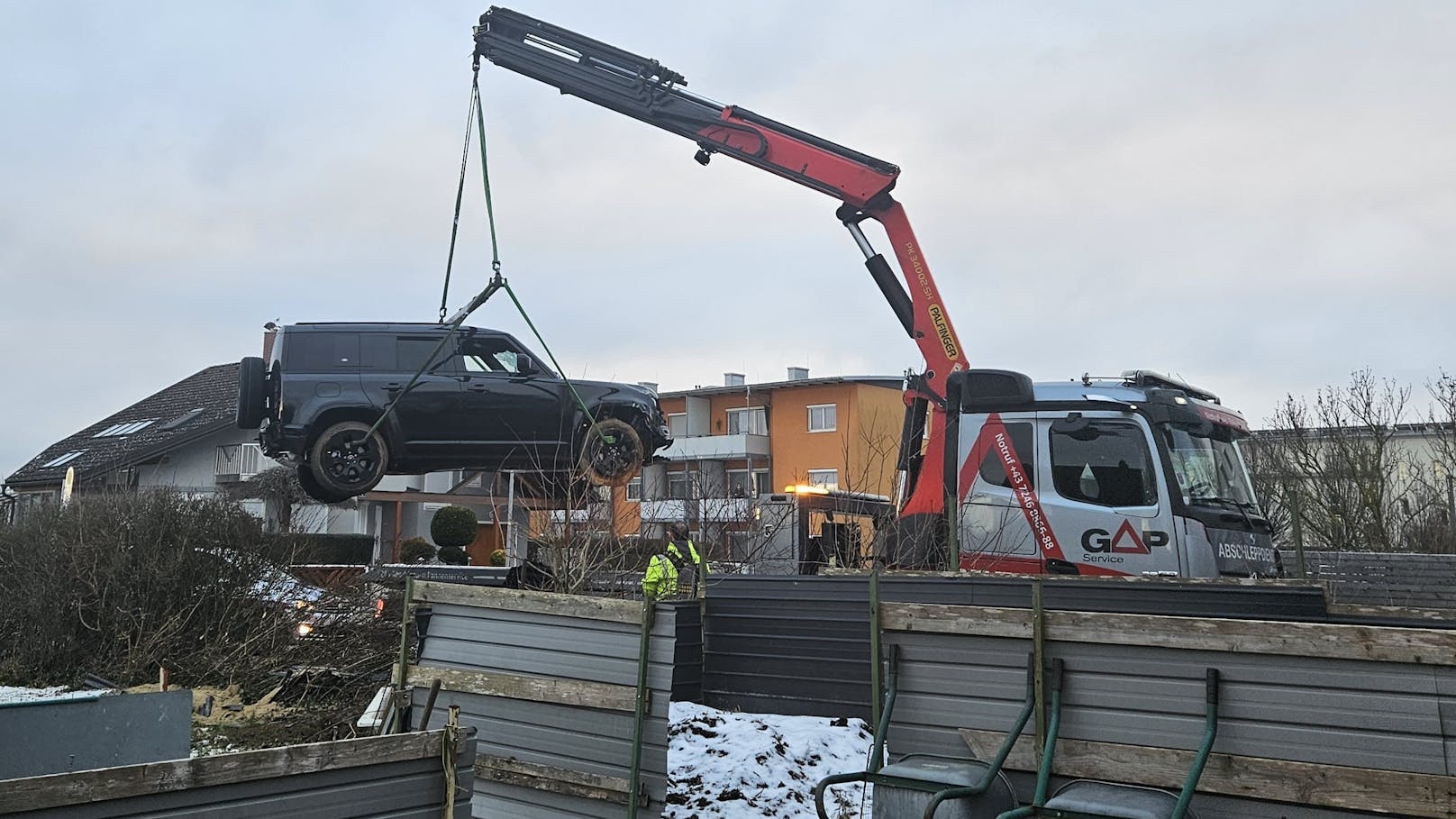 Teenies crashen Luxus-Auto – Brüder (13, 14) gefasst