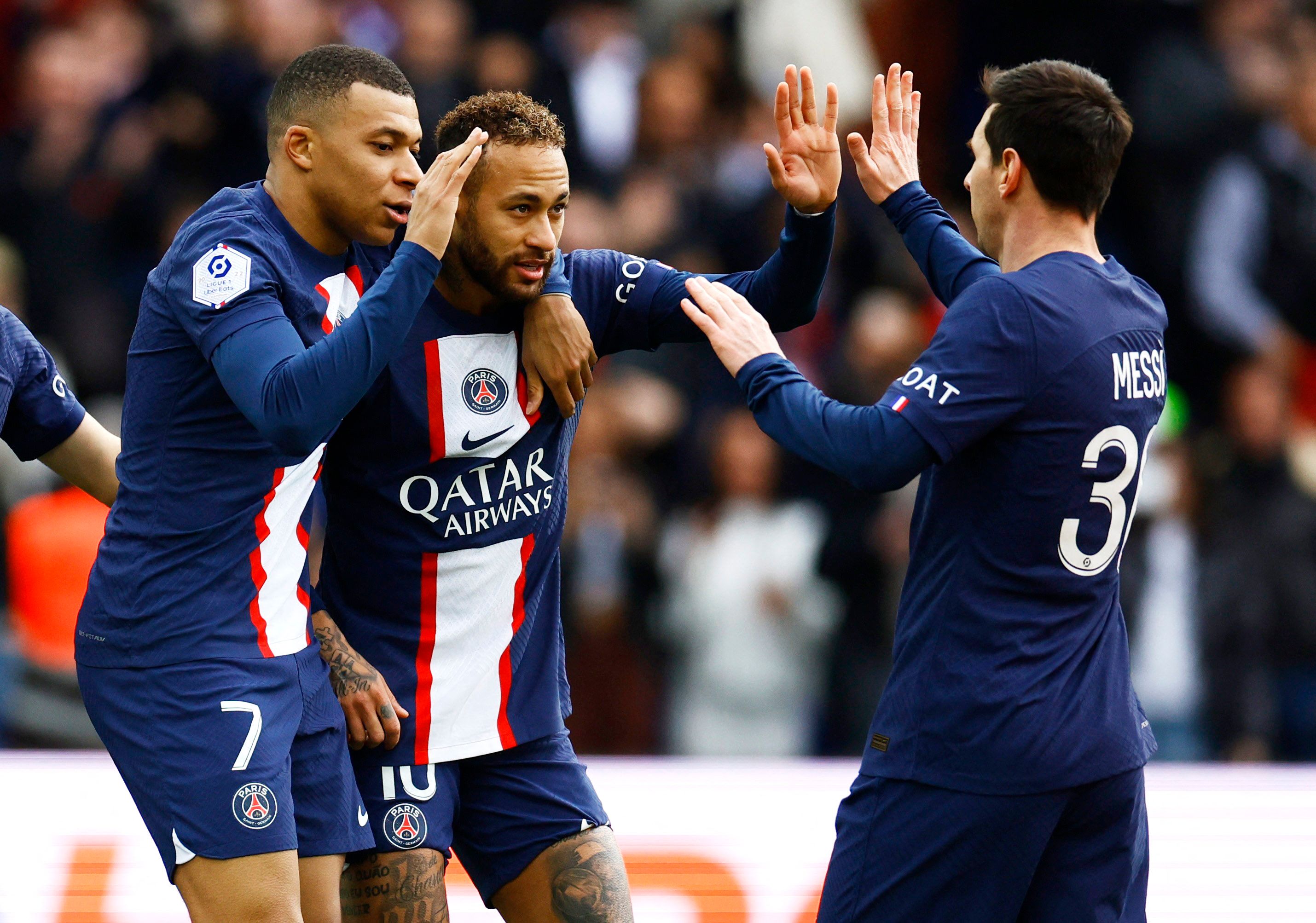 Kylian Mbappe, Neymar und Lionel Messi spielten Seite an Seite bei Paris St.-Germain. 