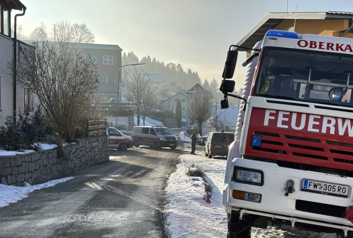 Mord-Alarm! Ein 44-Jähriger soll in Oberkappel den neuen Liebhaber seiner Ex erschossen haben. 