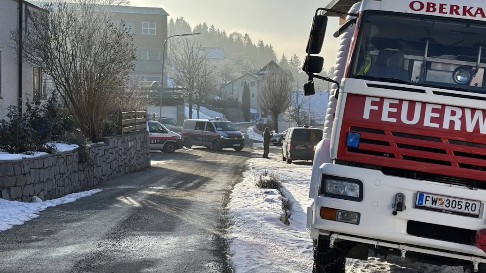 Mord-Alarm! Ein 44-Jähriger soll in Oberkappel den neuen Liebhaber seiner Ex erschossen haben.