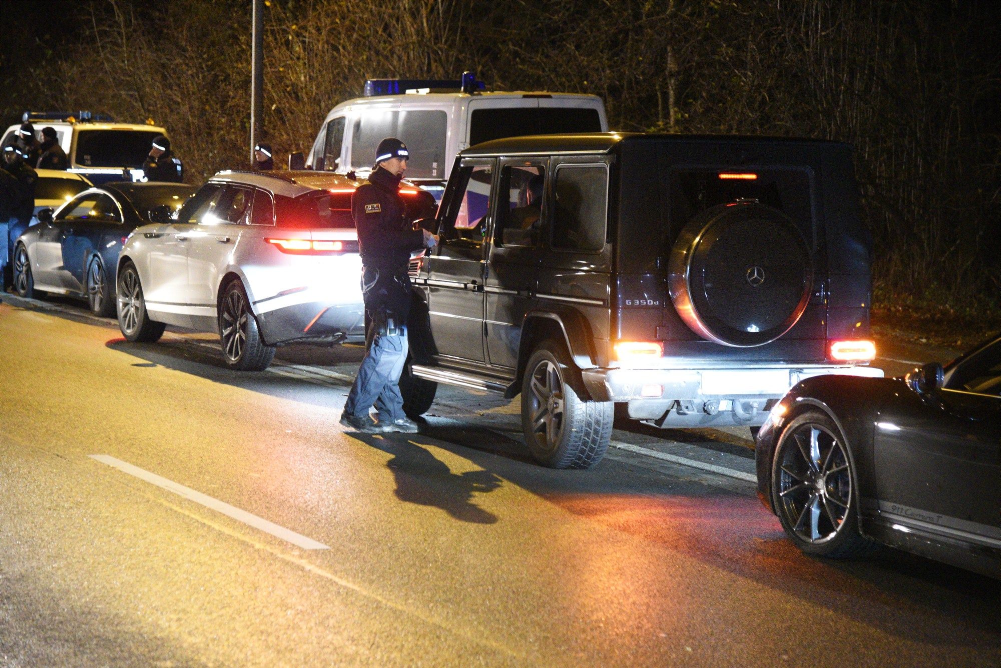 Das Fahrzeug war Teil eines Hochzeitskonvois.