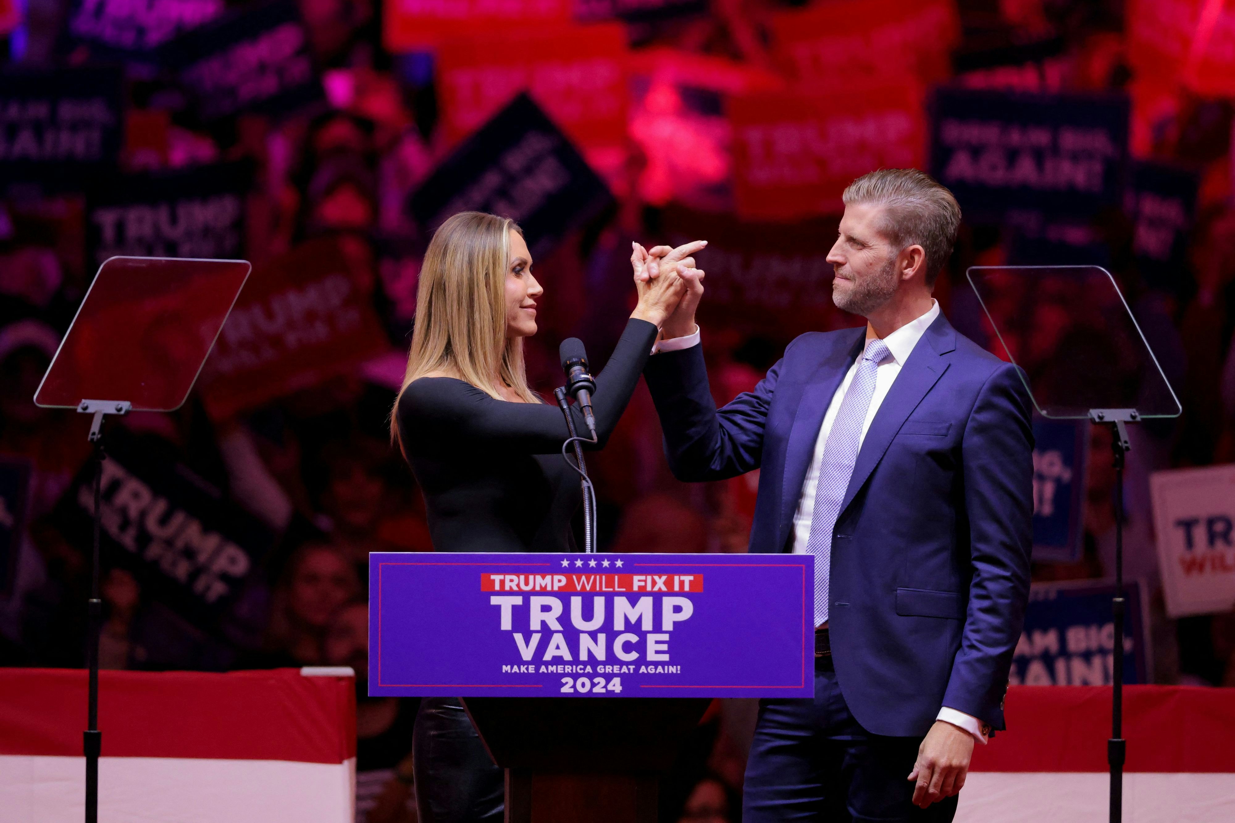 Lara und Eric Trump bei einer Wahlkampfveranstaltung im Madison Square Garden in New York am 27. Oktober 2024