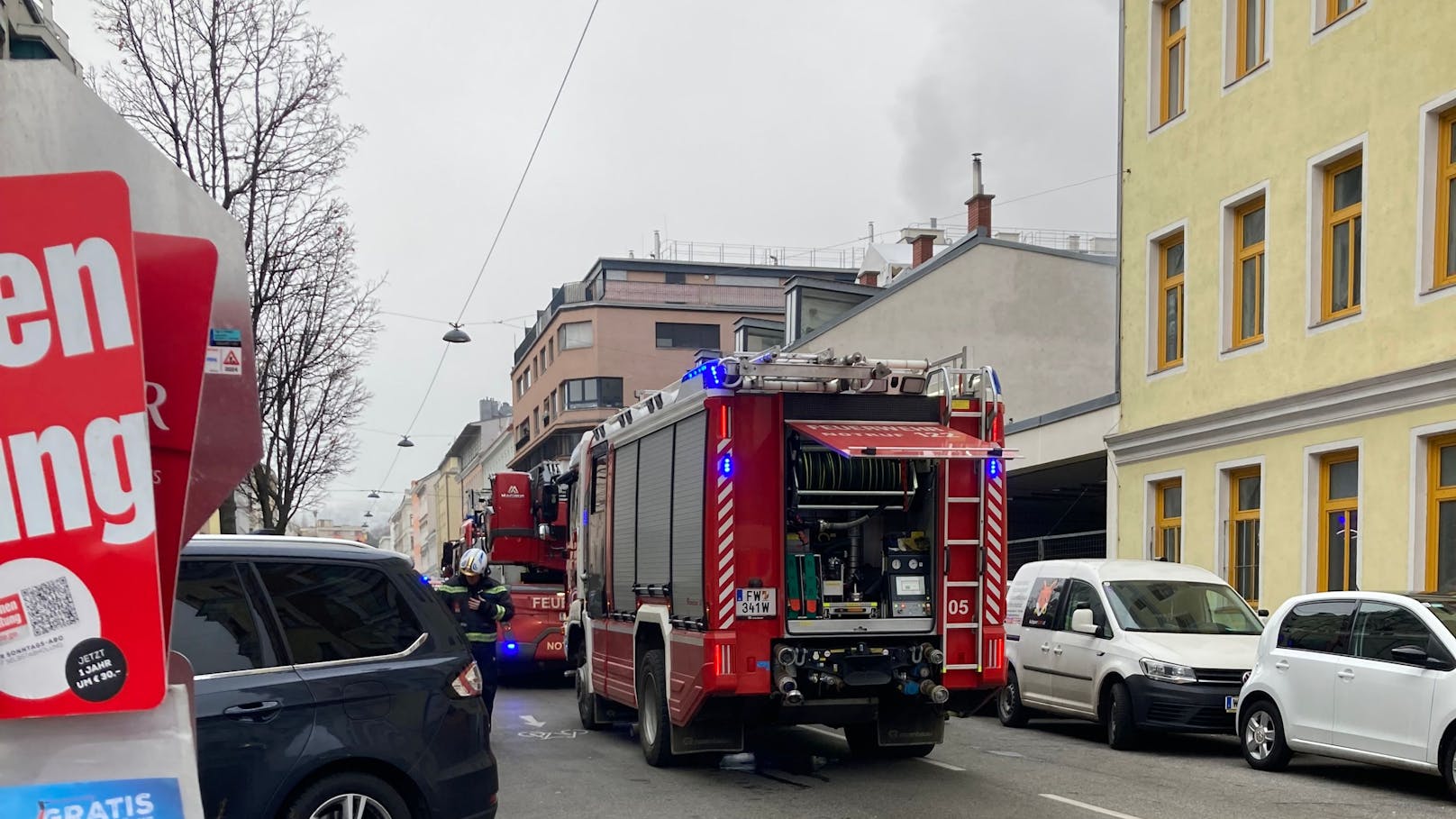 33 Feuerwehrmänner waren im Einsatz.