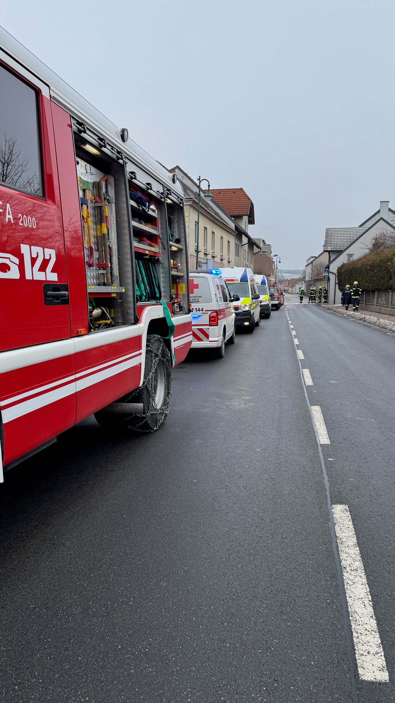 Zimmerbrand: Mehrere Feuerwehren in NÖ im Einsatz