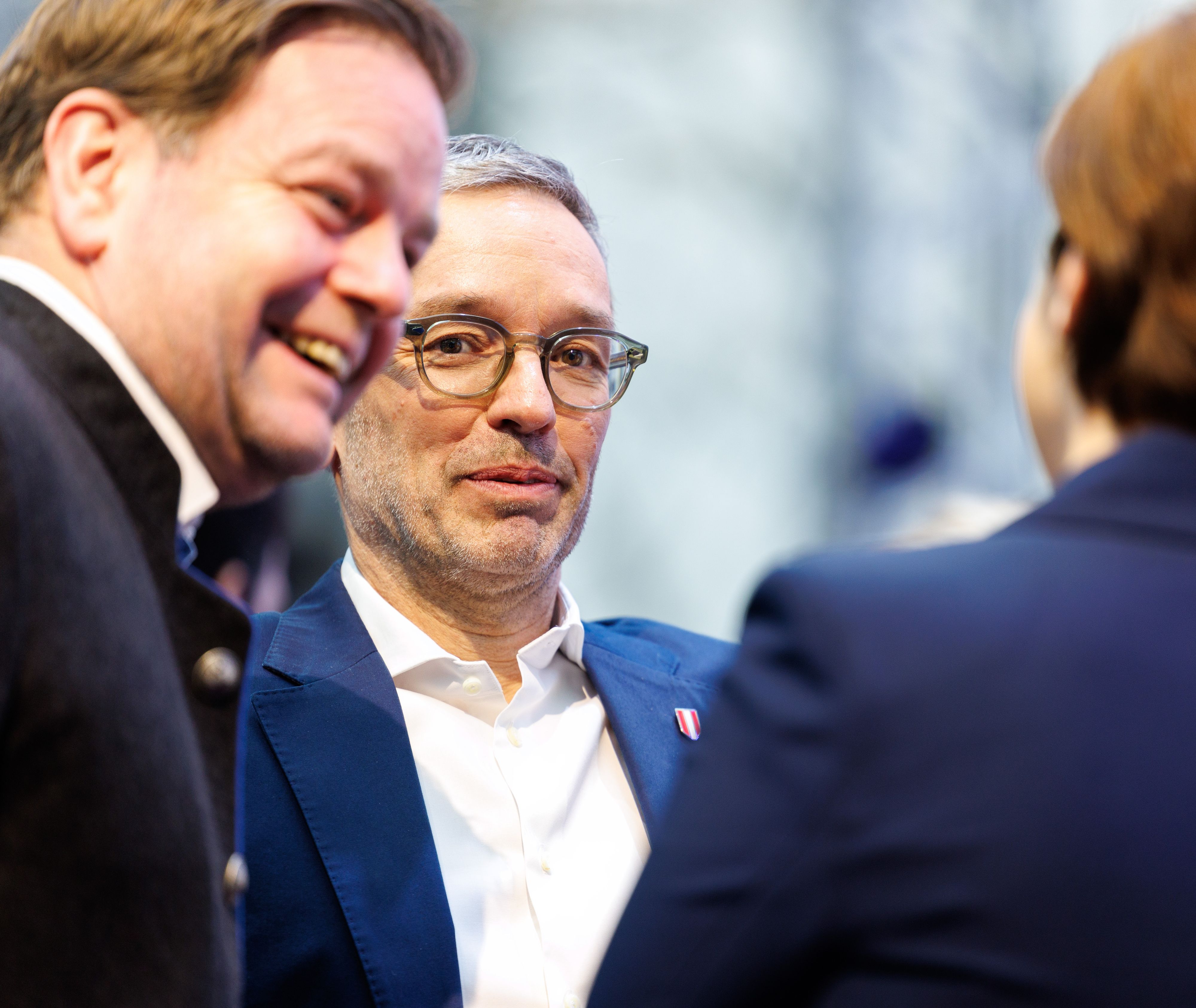 FPÖ-Chef Herbert Kickl gratulierte dem burgenländischen FPÖ-Spitzenkandidaten Norbert Hofer.