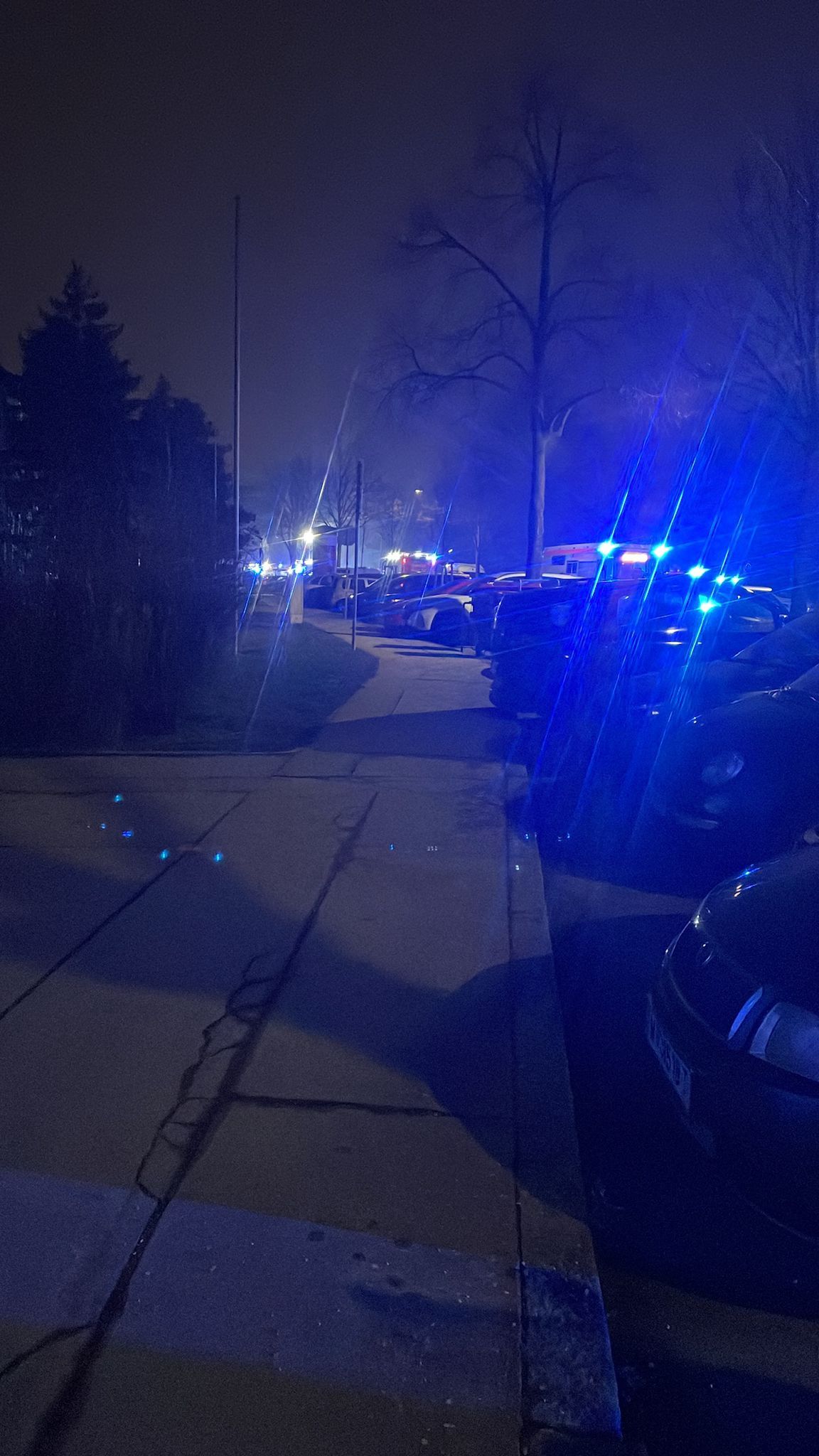 Großeinsatz in Liesing: Mann bei Wohnungsbrand verletzt