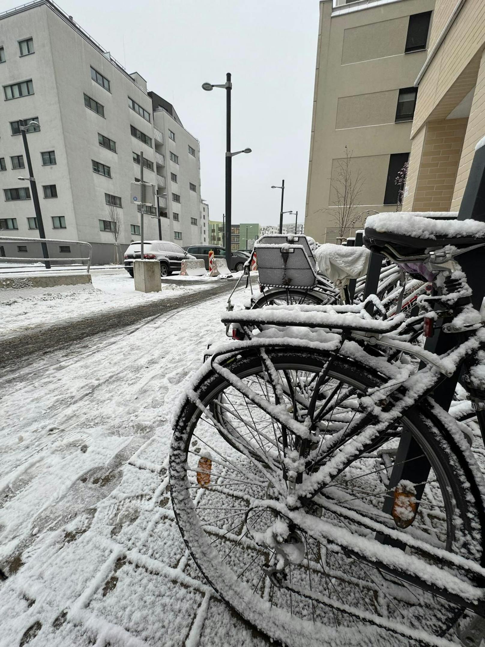 In der Wiener Leopoldstadt schneit es.