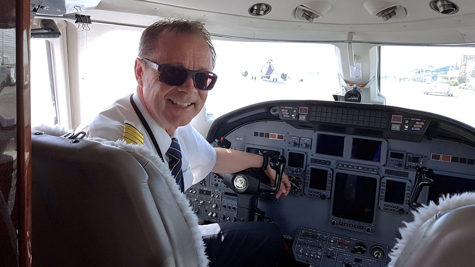 Pilot erzählt: "So nahm ich Udo Jürgens die Flugangst!"