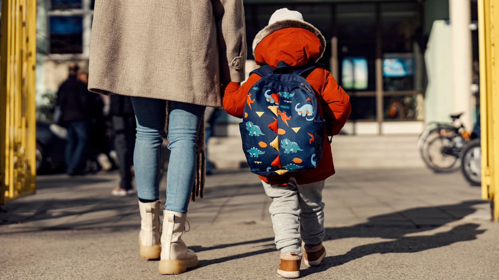 "Handyverbot" im Kindergarten – das erwartet nun Eltern