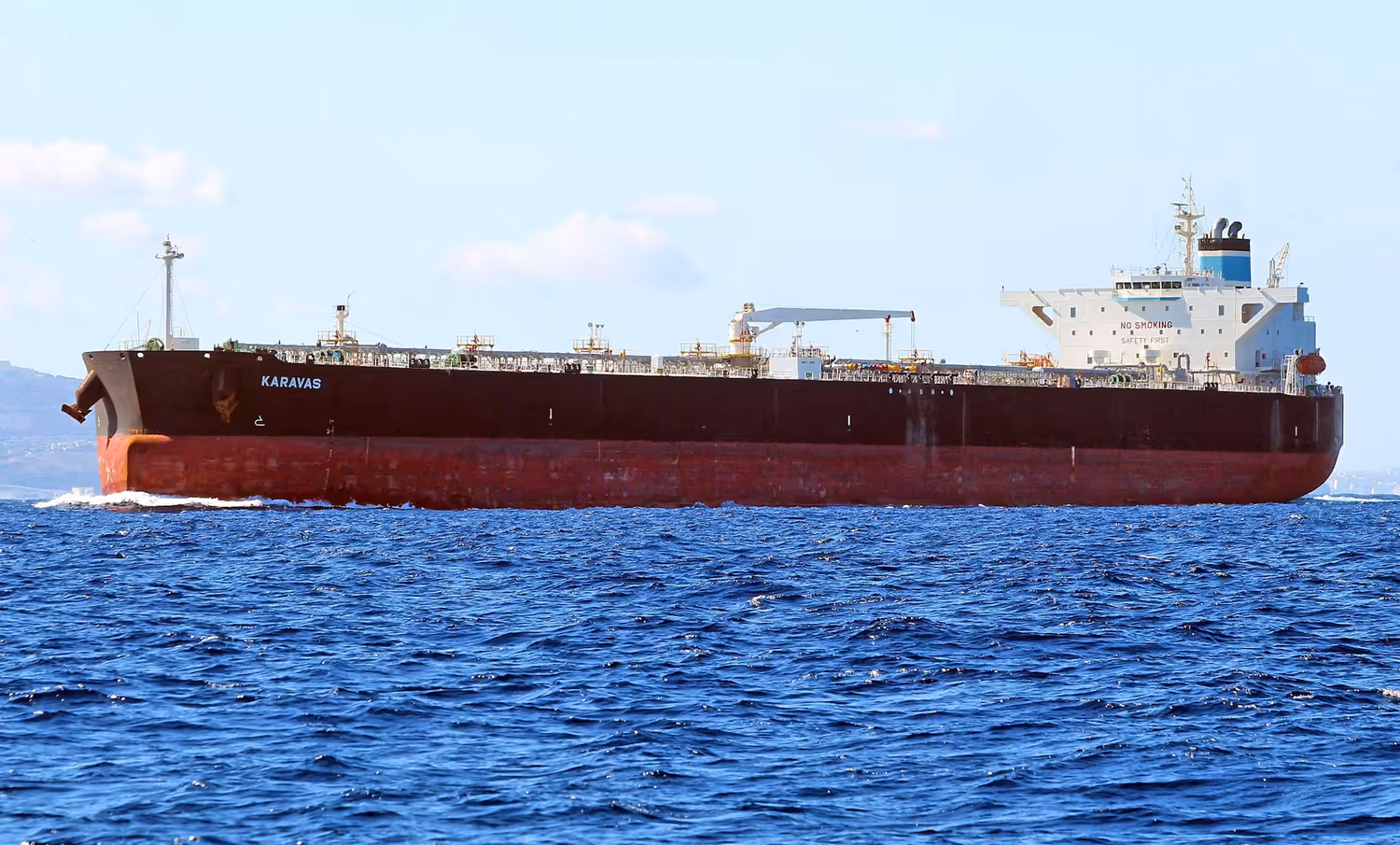 Einem 15-jährigen Hacker aus Italien ist es gelungen, Routen von Handelsschiffen im Mittelmeer umzuleiten. Unter anderem auch die von Öltankern.