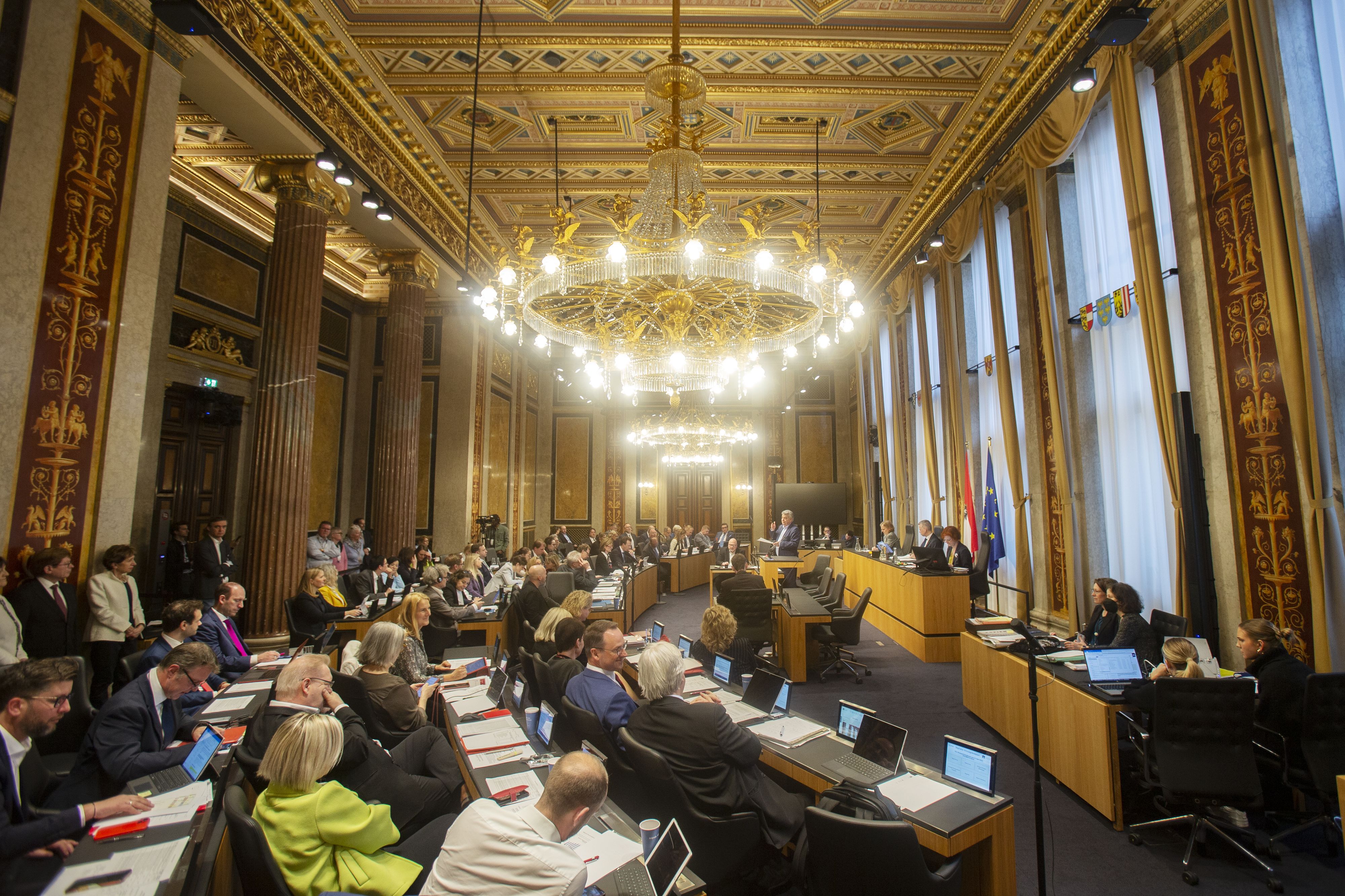 Nach der Landtagswahl im Burgenland kommt es im Bundesrat zu einer Mandatsverschiebung. Dieses Mandat wandert von der ÖVP zur FPÖ. 