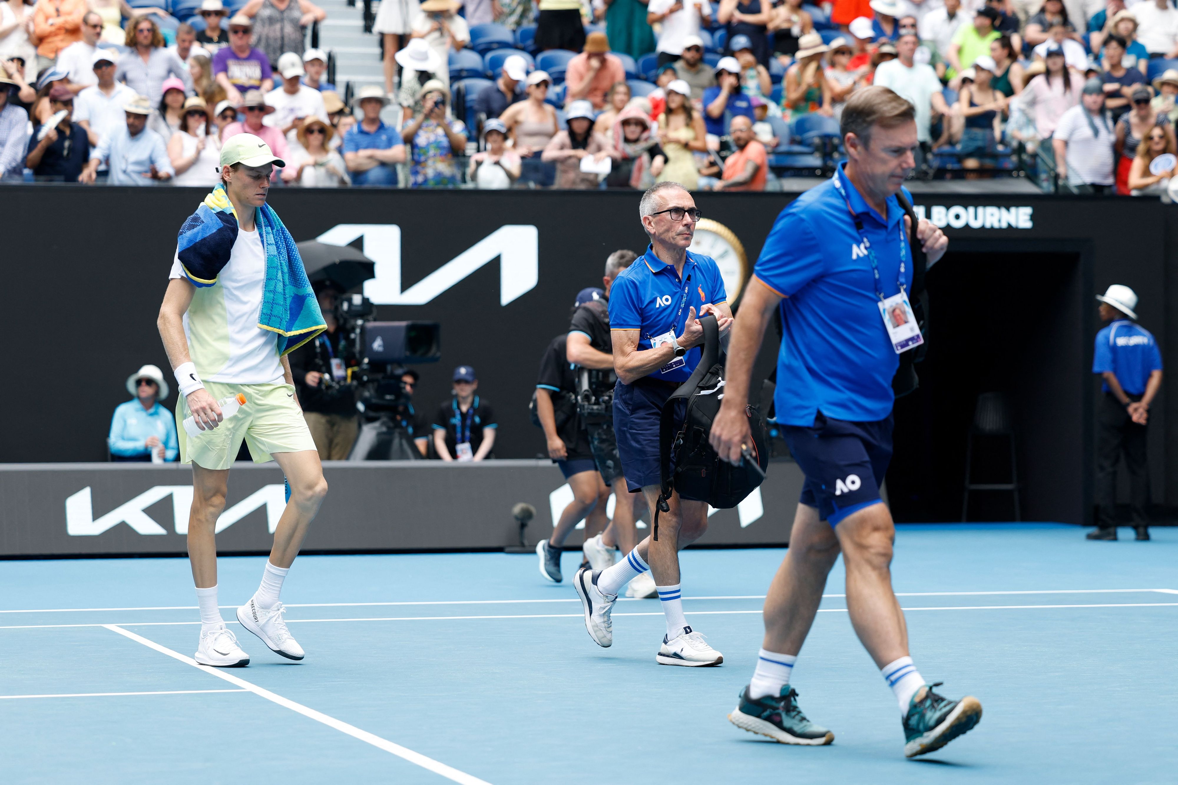 Sinner verließ für 13 Minuten den Platz.