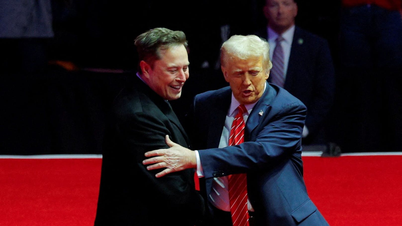 Doch keine besten Freunde? - Musk kritisiert Trump