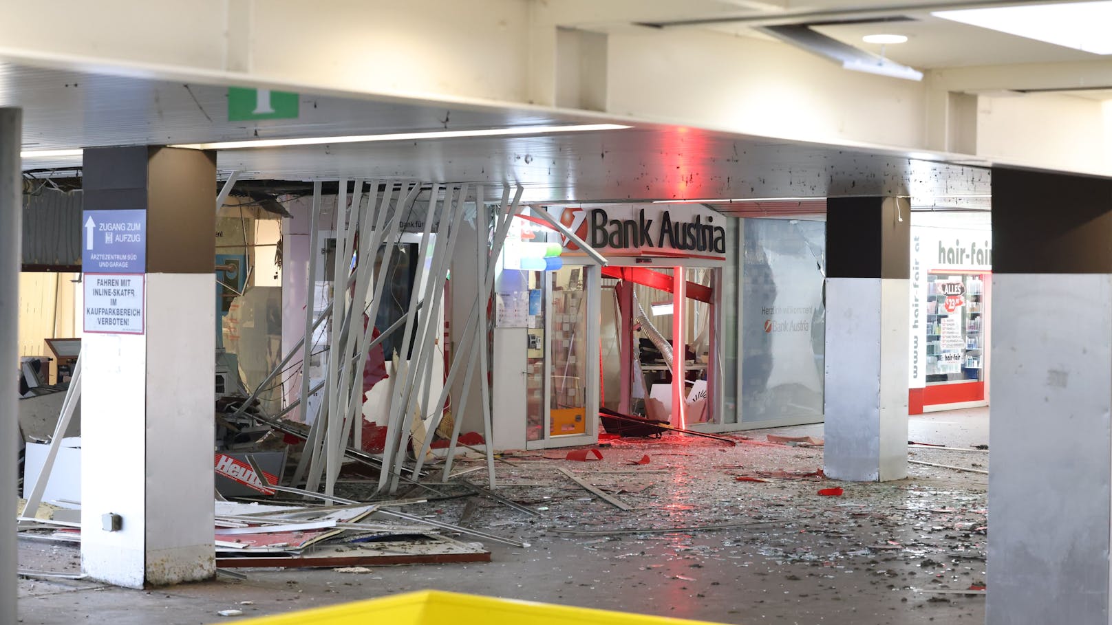 Biker-Coup in Wien! Bande sprengt Bankomat in die Luft