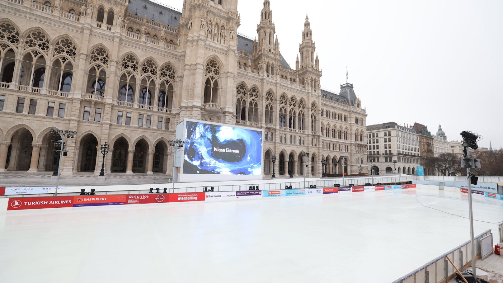 10.000 Quadratmeter Eisfläche wird es heuer geben.