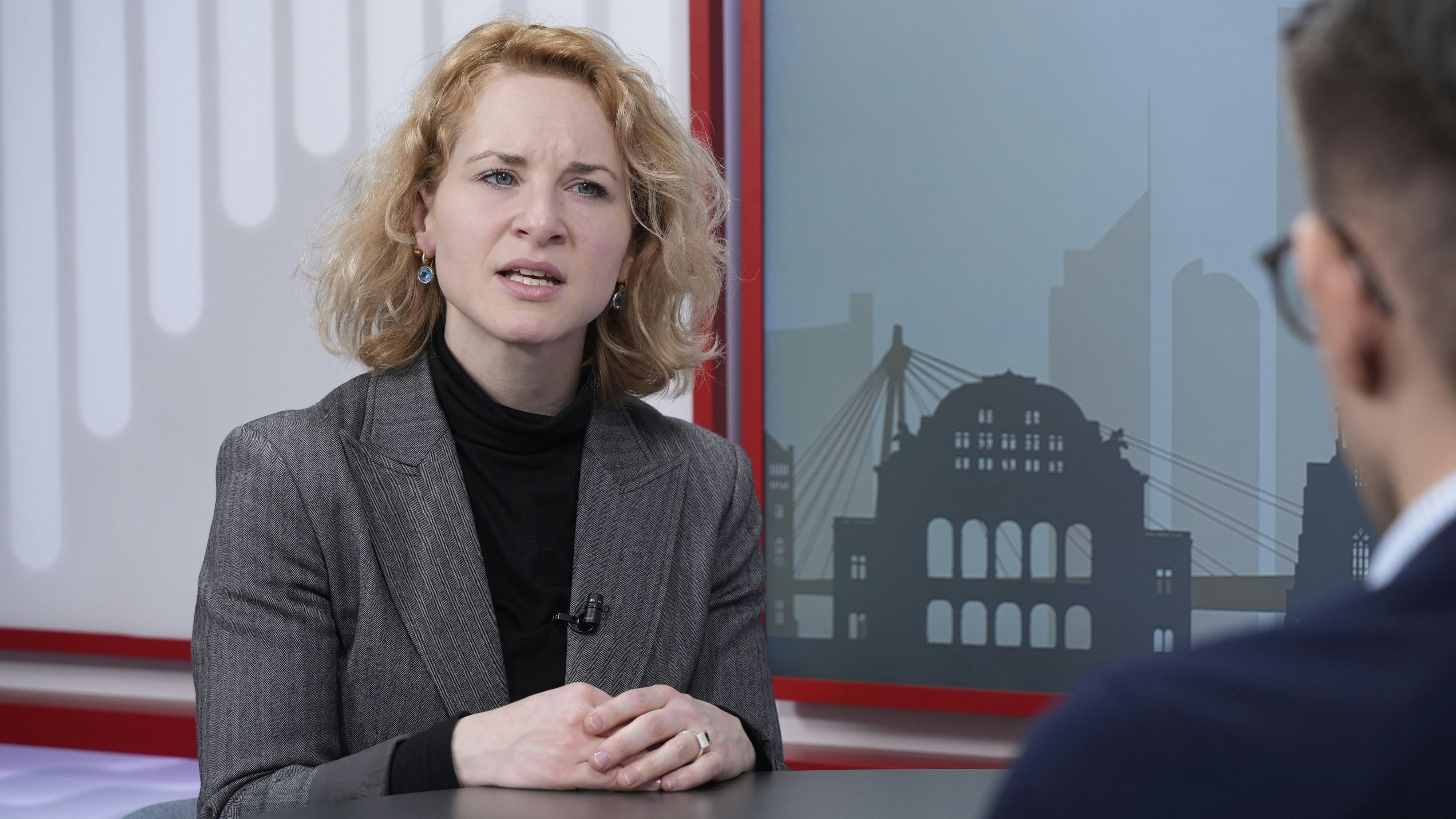 Eva-Maria Holzleitner (SPÖ) fürchtet fünf Macho-Jahre für Österreich.