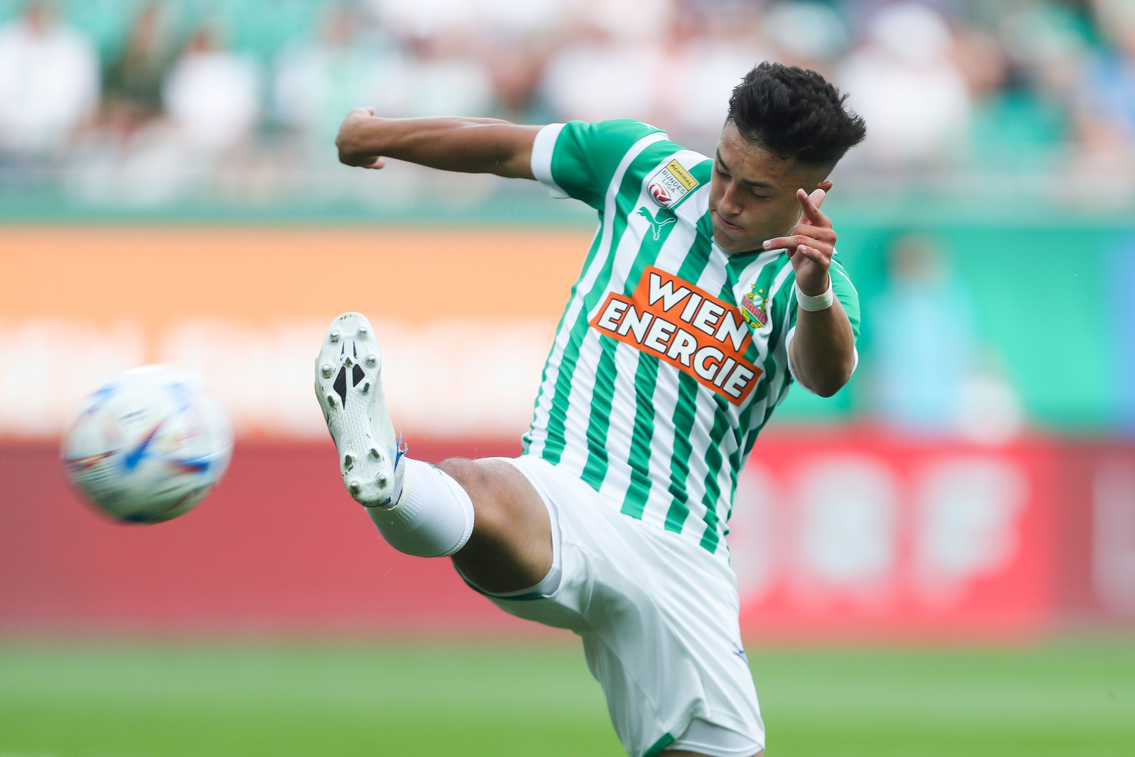 Stürmer Bernhard Zimmermann wechselt von Rapid zu Zweitliga-Klub Vienna. 