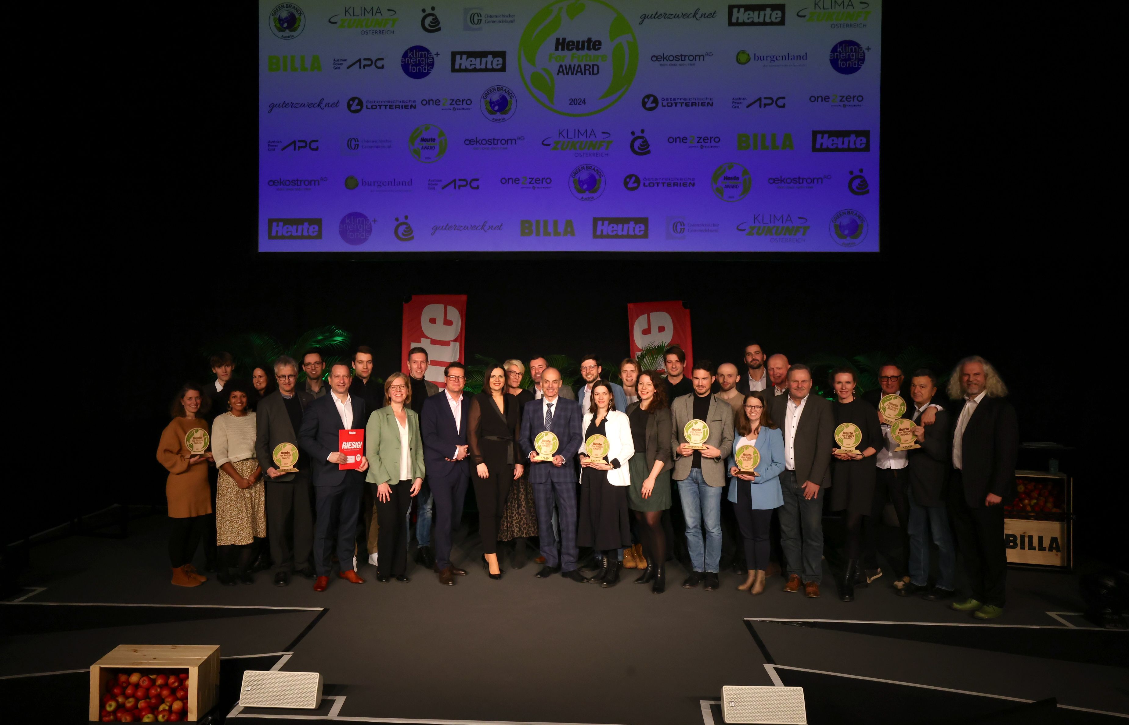 Heute.at - Strahlende Sieger beim Heute For Future-Award 2024
