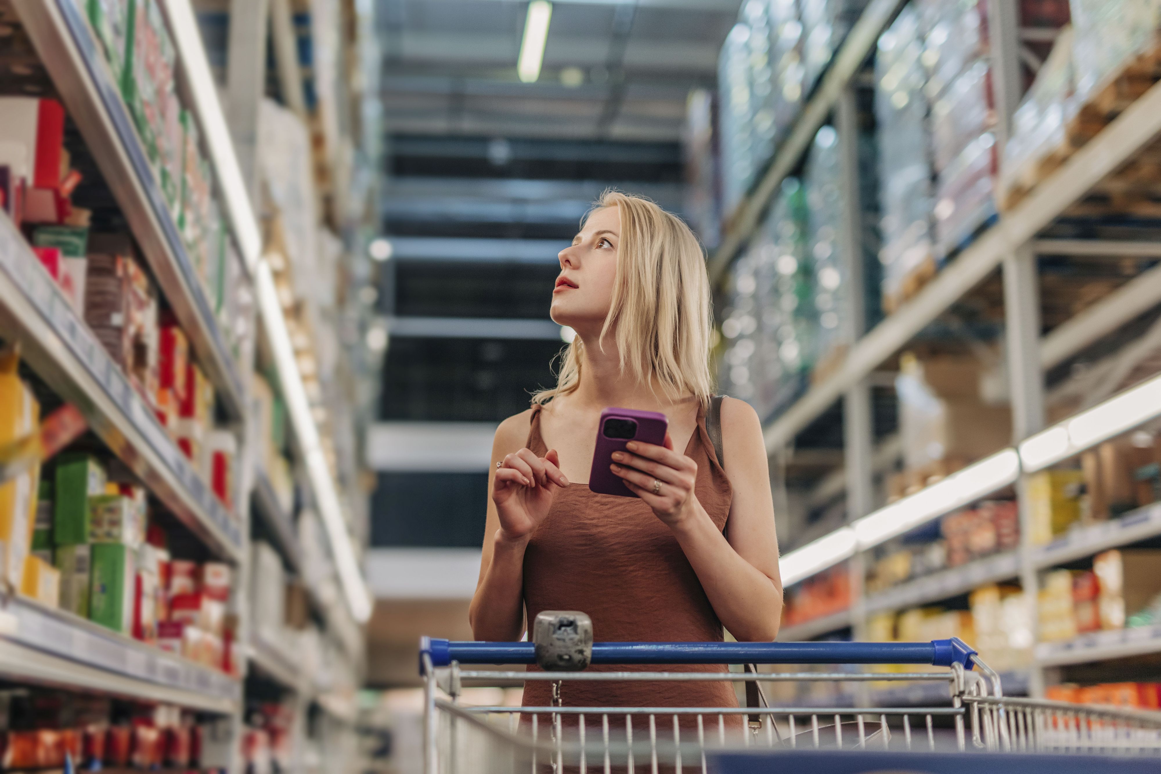 Glaubt man den Informationen der Reddit-Nutzer, wird in österreichischen Shops bereits KI-Musik gespielt.