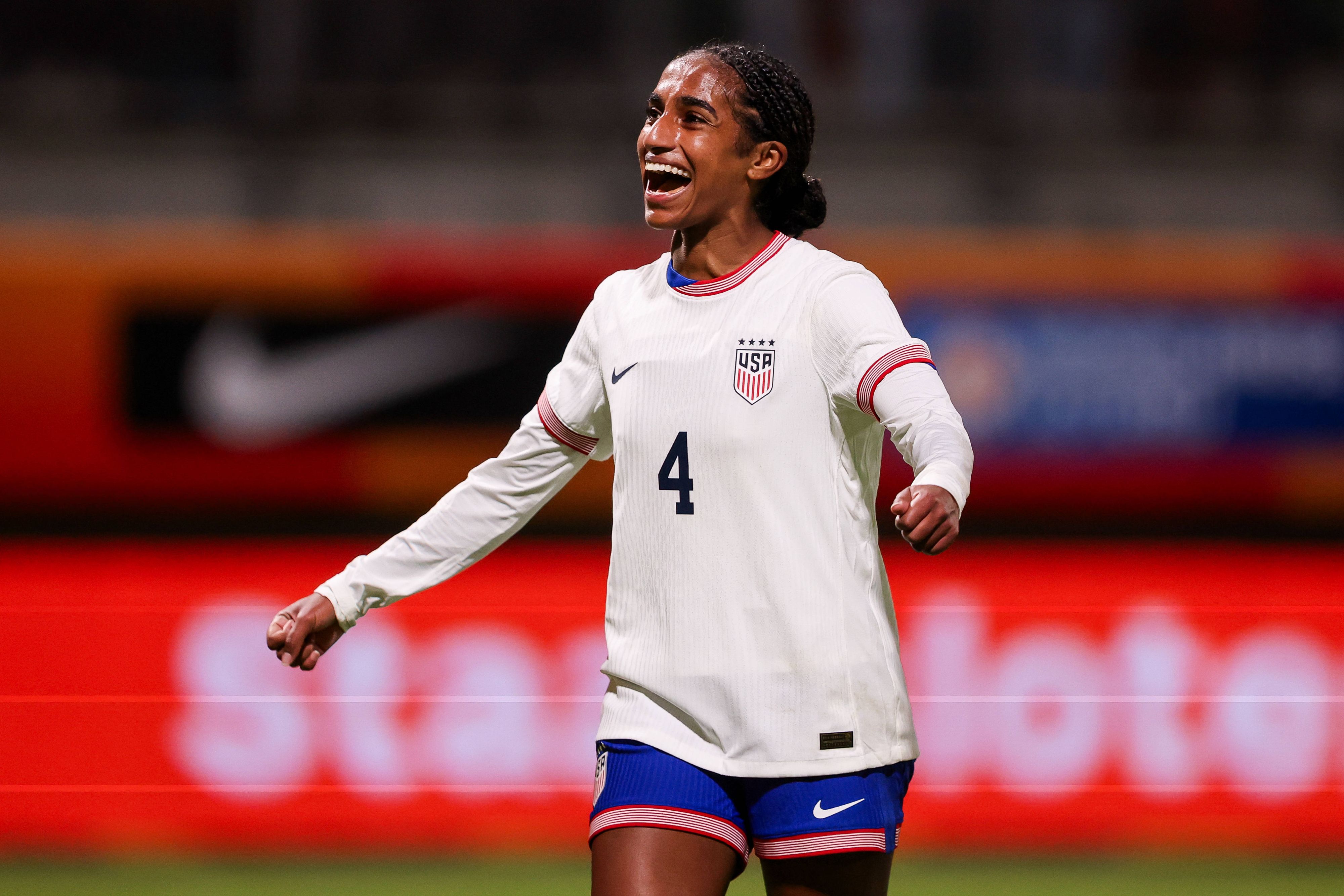 Naomi Girma wechselt zu Chelsea.