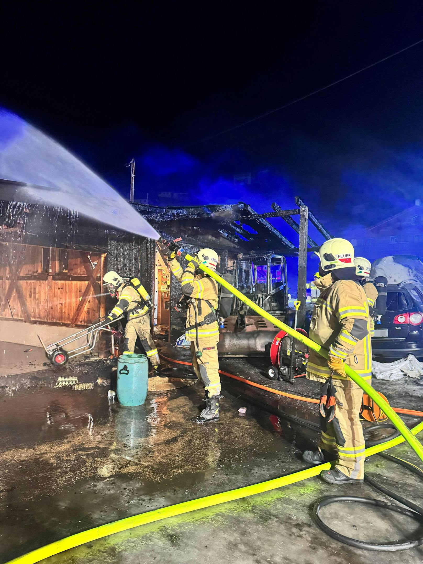 Zur Unterstützung wurden auch die Feuerwehren aus Gurgl...