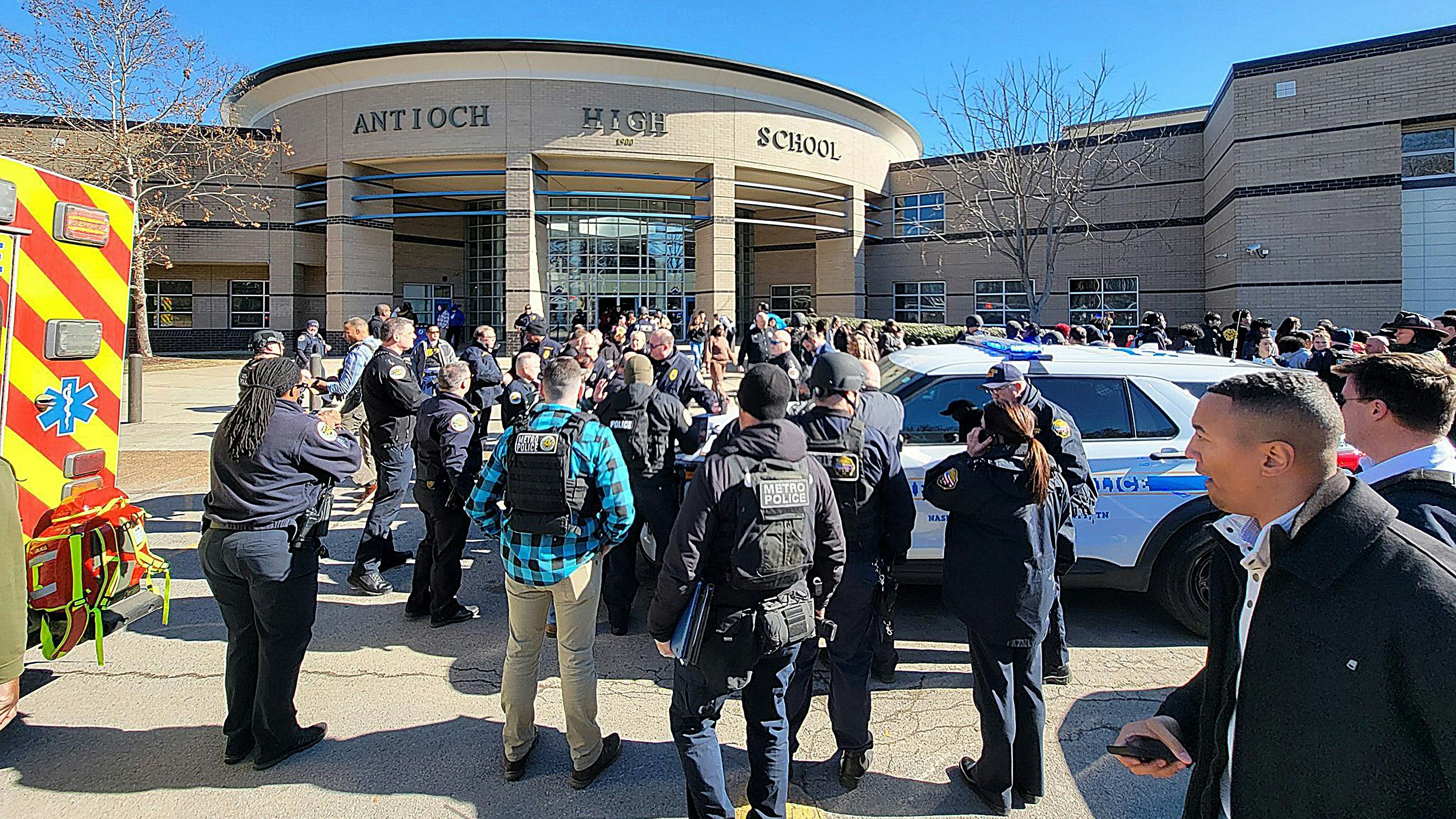 Ein 17-jähriger Schüler erschoss in einer Highschool in Tennessee eine Mitschülerin und sich selbst.