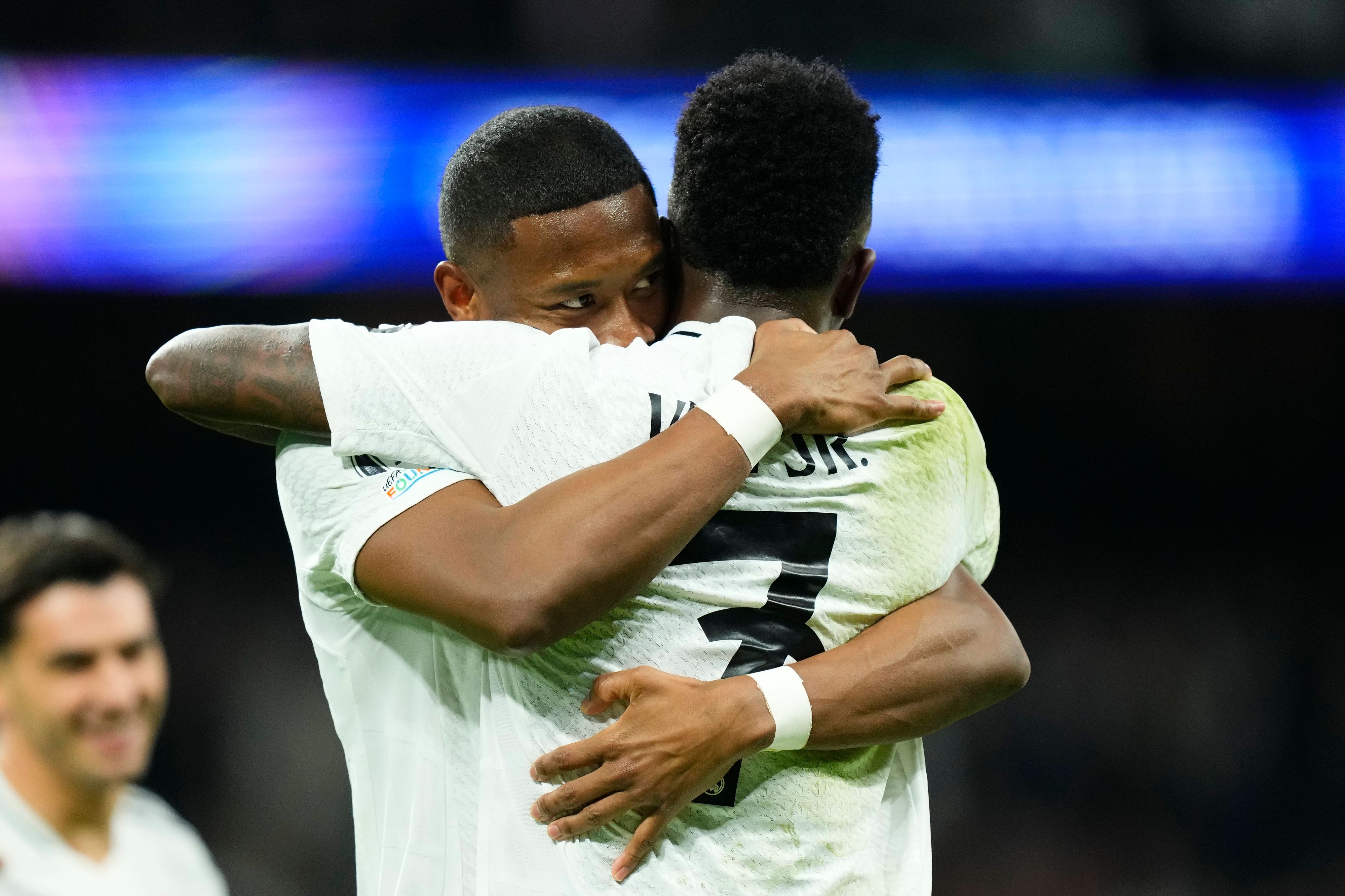 David Alaba feierte sein Champions-League-Comeback, wurde von Star-Angreifer Vinicius jr. umarmt.