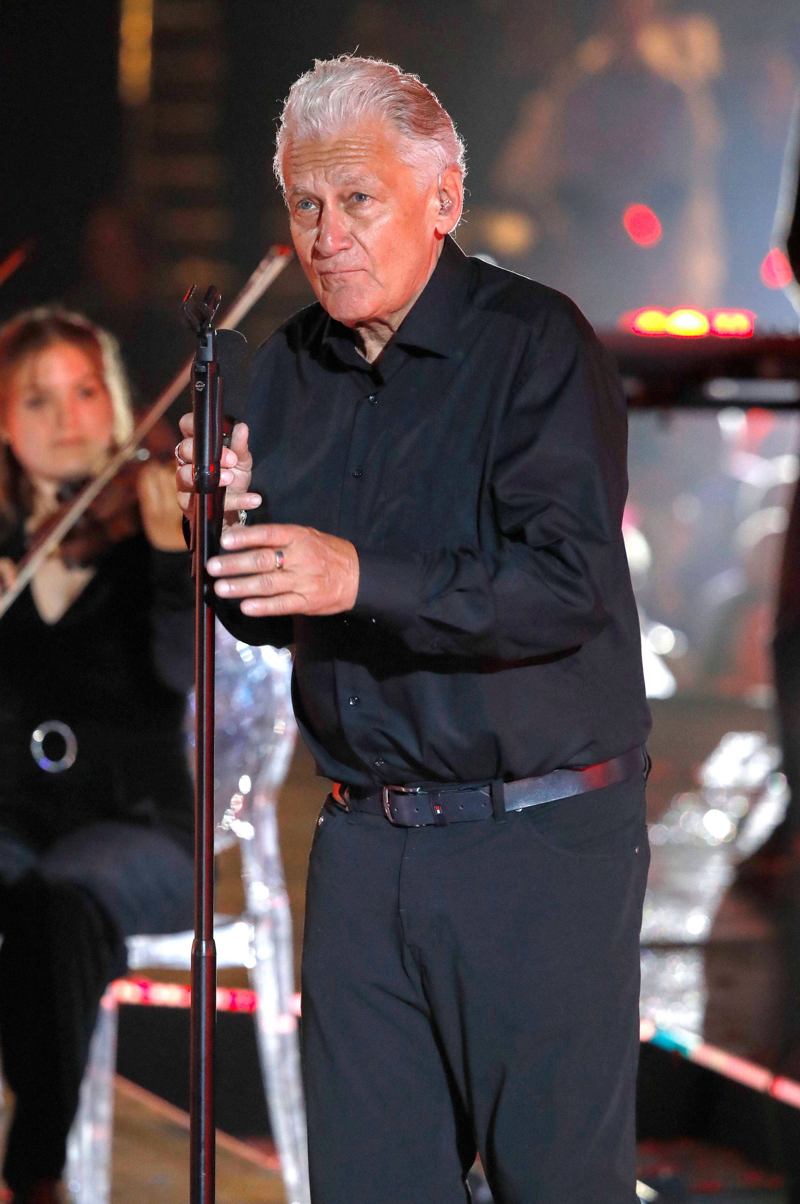 Reinhard Fendrich findet deutliche Worte zur politischen Lage in Österreich.