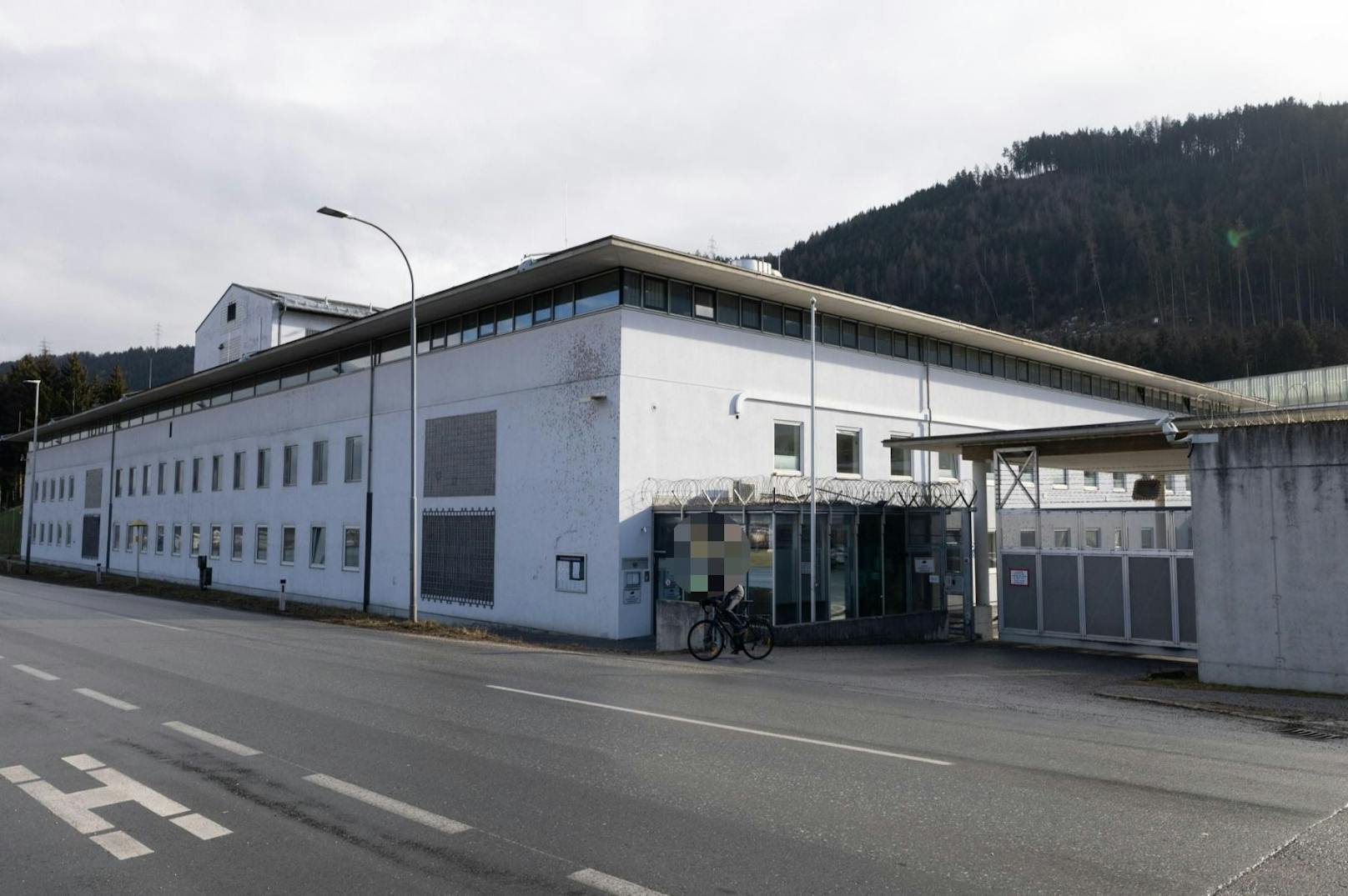 Die Justizanstalt Innsbruck am Donnerstagnachmittag. 