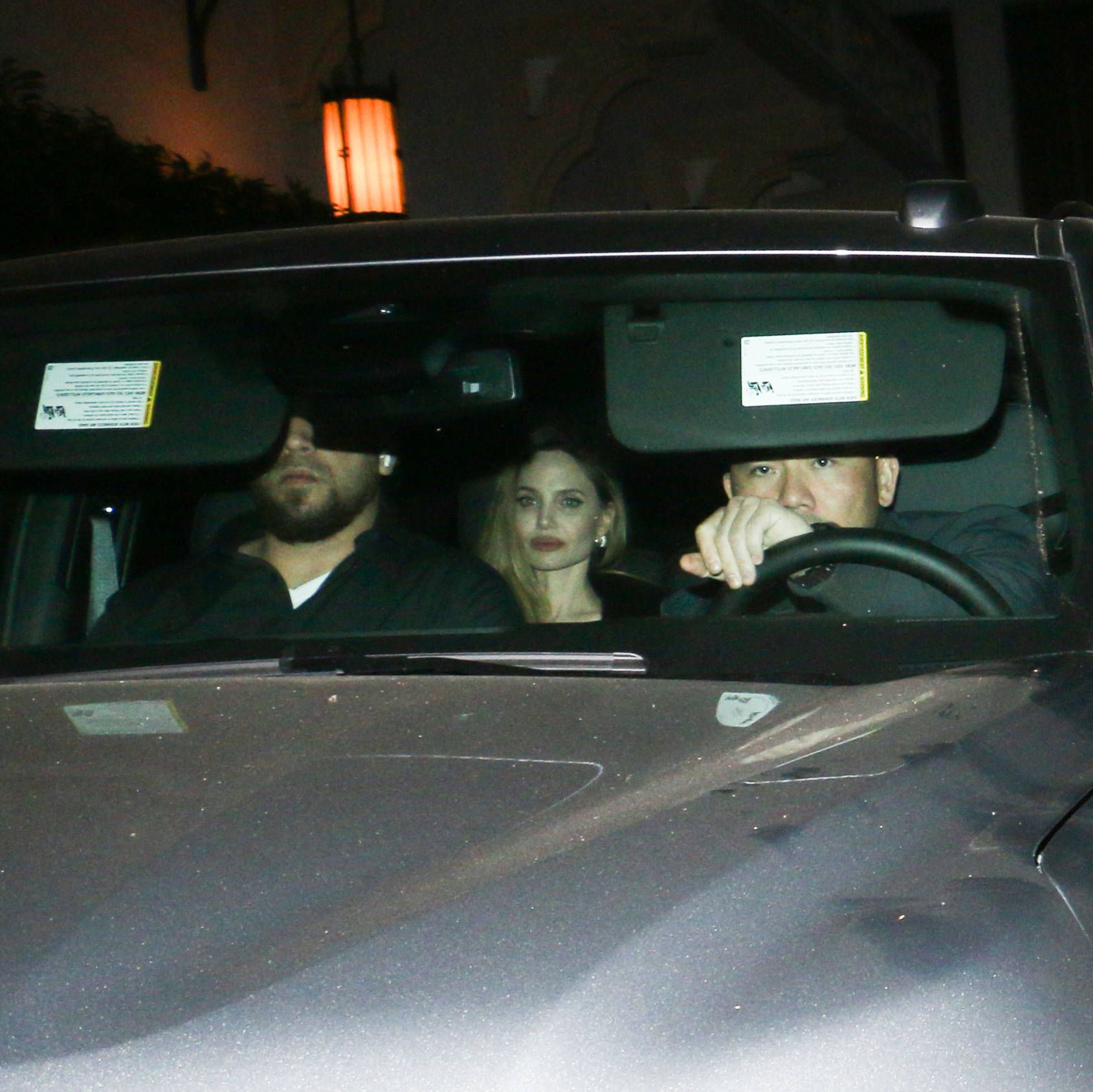 Angelina Jolie meidet normalerweise gern die Kameras.