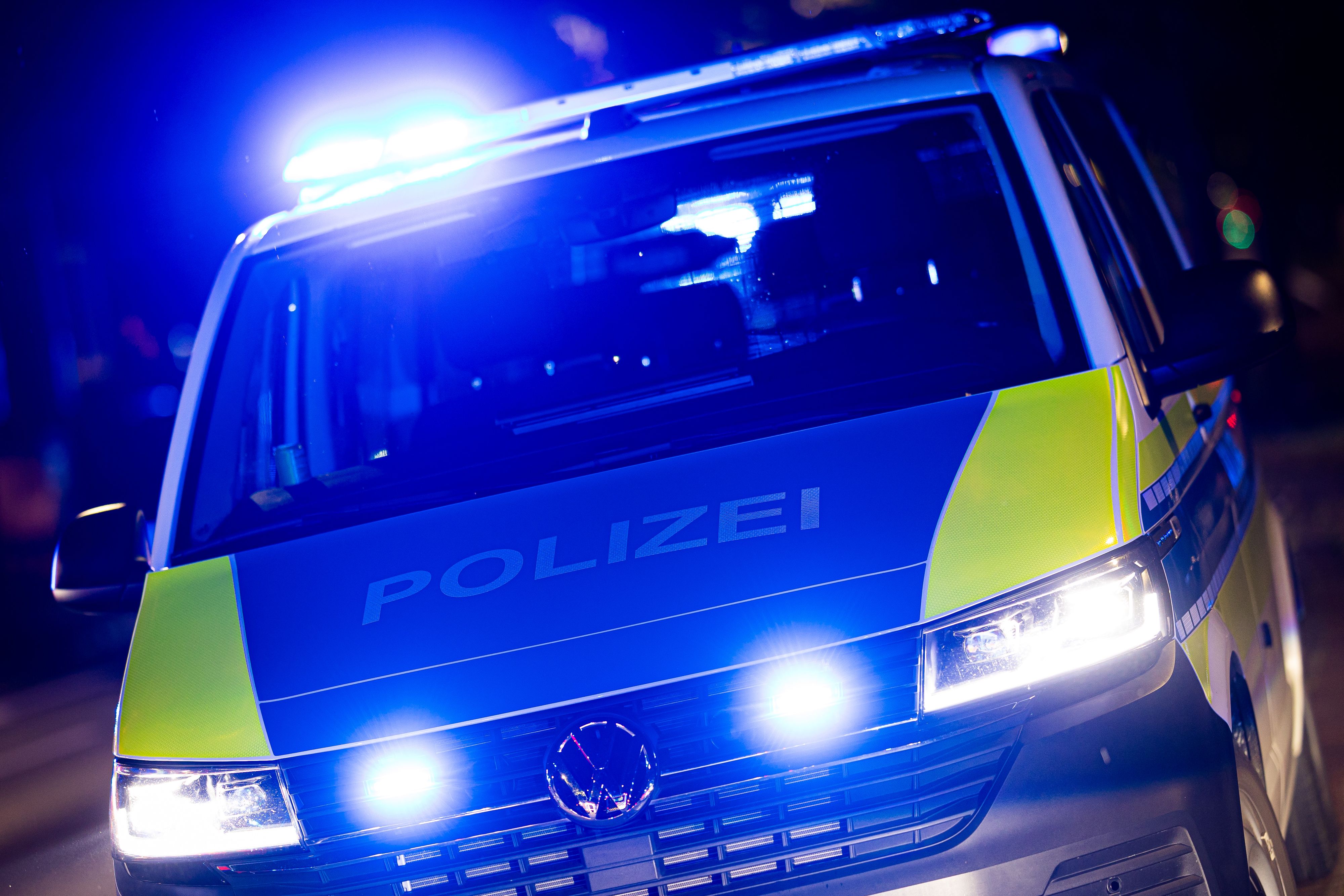 Die deutsche Polizei nahm den Tatverdächtigen fest. (Symbolbild)