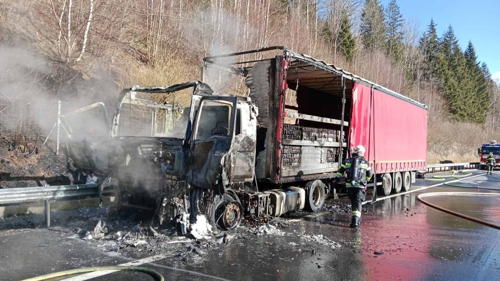 Polizei musste wegen Schaulustigen die Autobahn sperren