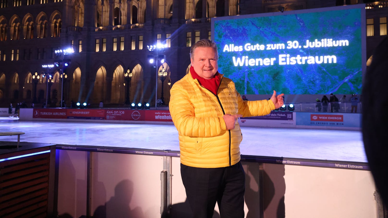 Bürgermeister Ludwig: "Das Eis ist eröffnet!" – Ein besonderer Moment für Wien.