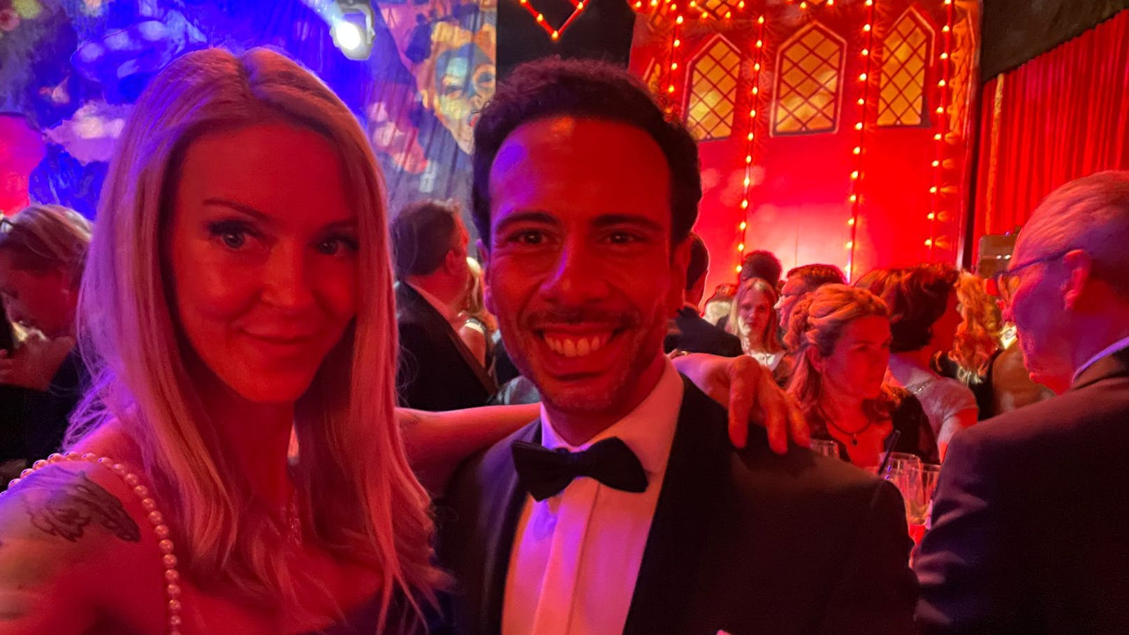 Simone Lugner mit Danilo Campisi - tanzen die beiden bald über das "Dancing Stars"-Parkett