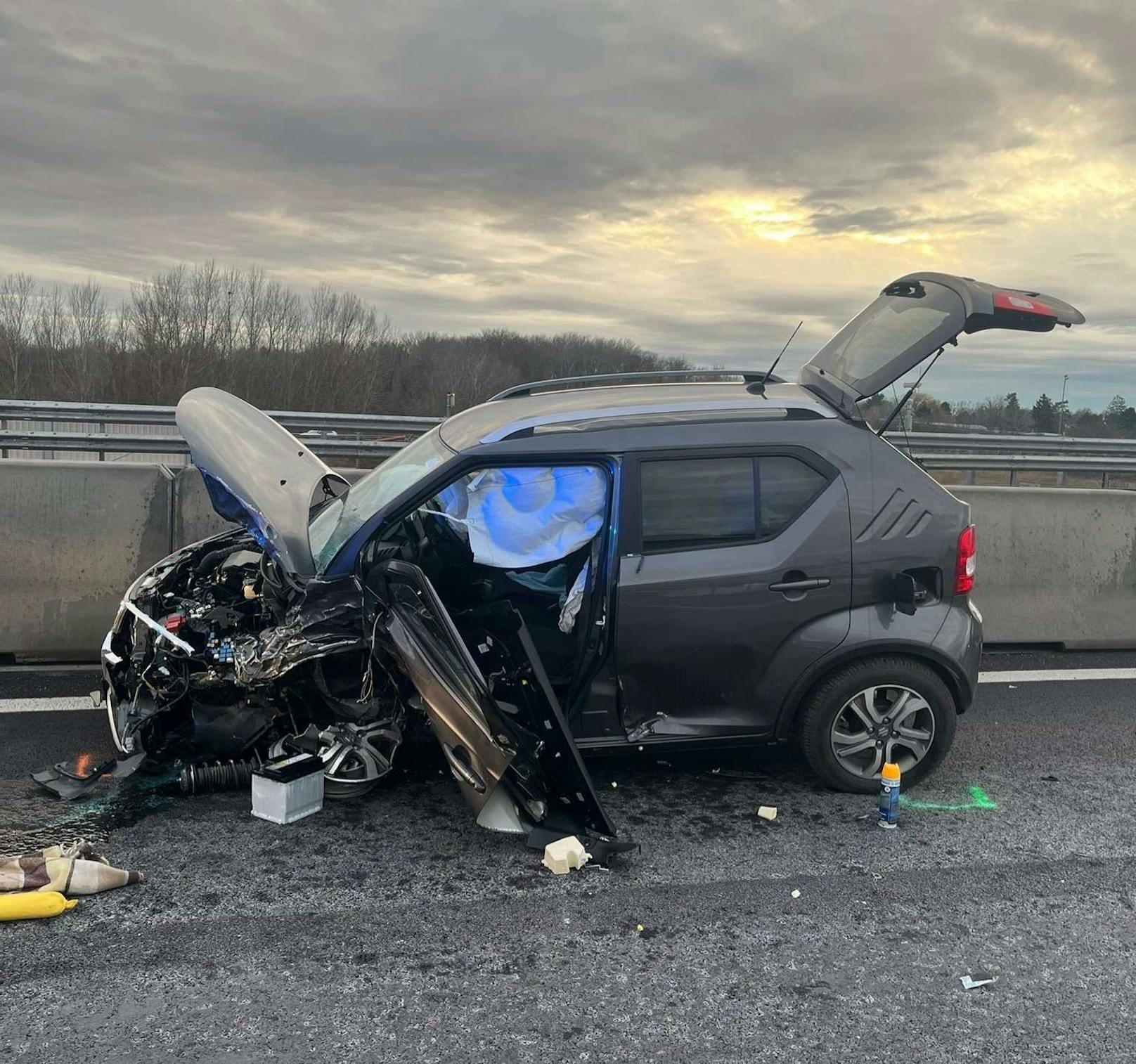 Eine Geisterfahrerin verursachte einen Verkehrsunfall auf der A22.