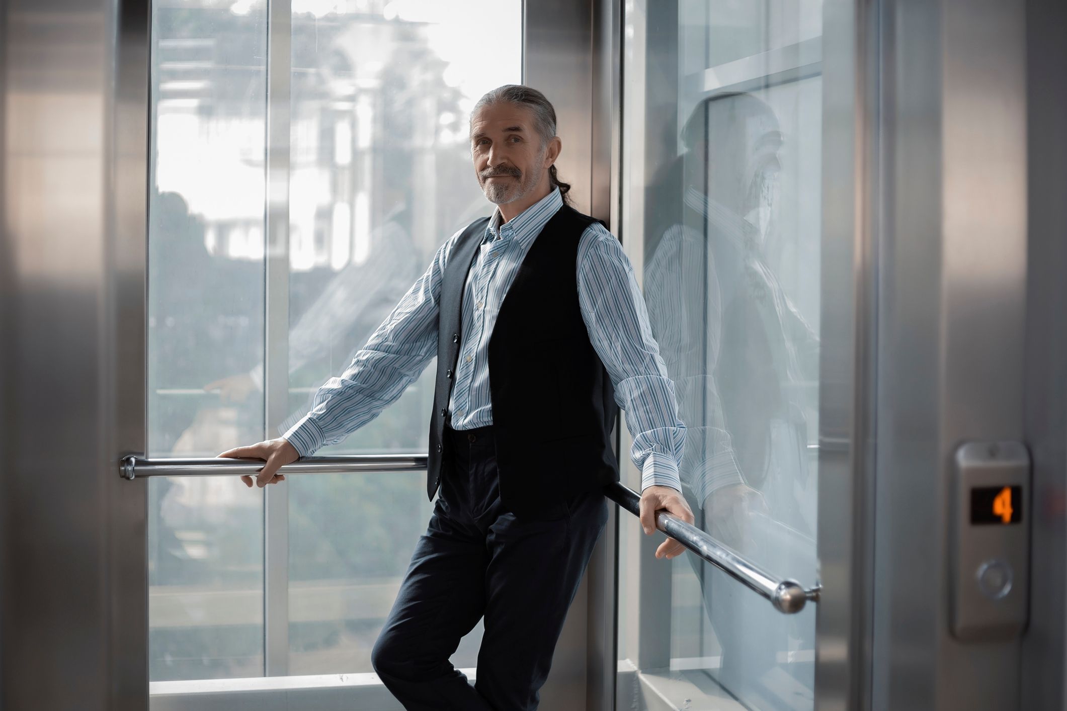 Nach der Liftfahrt eskalierte die Situation. (Symbolbild)