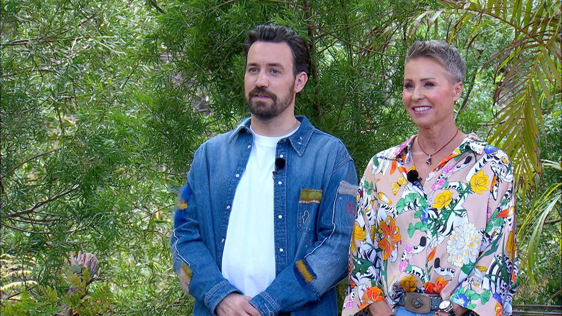 Jan Köppen  und Sonja Zietlow moderieren das Dschungelcamp