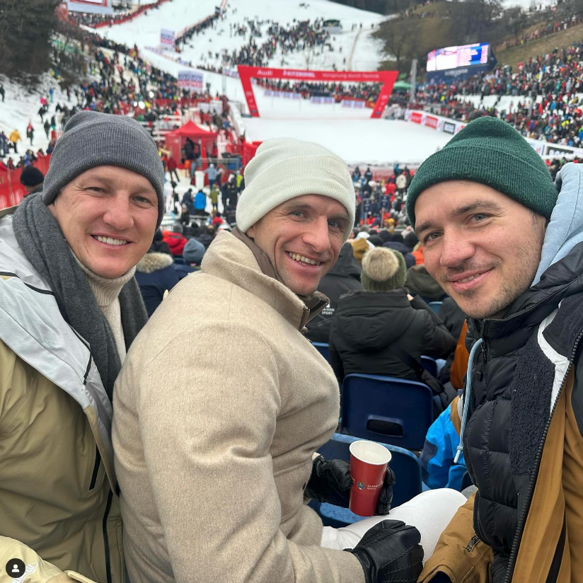 Kumpels unter sich: Bastian Schweinsteiger (l.), Thomas Müller und Felix Neureuther