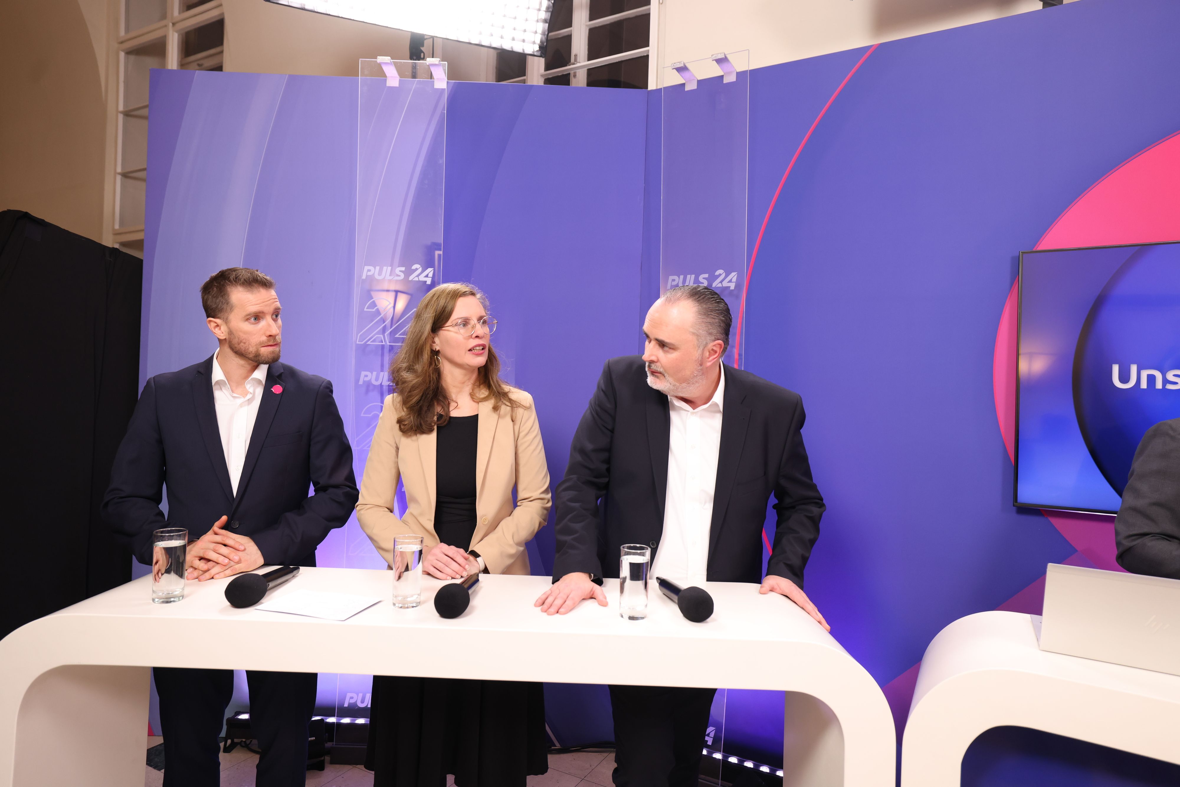 Doskozil verhandelt mit der Grünen Anja Haider-Wallner.