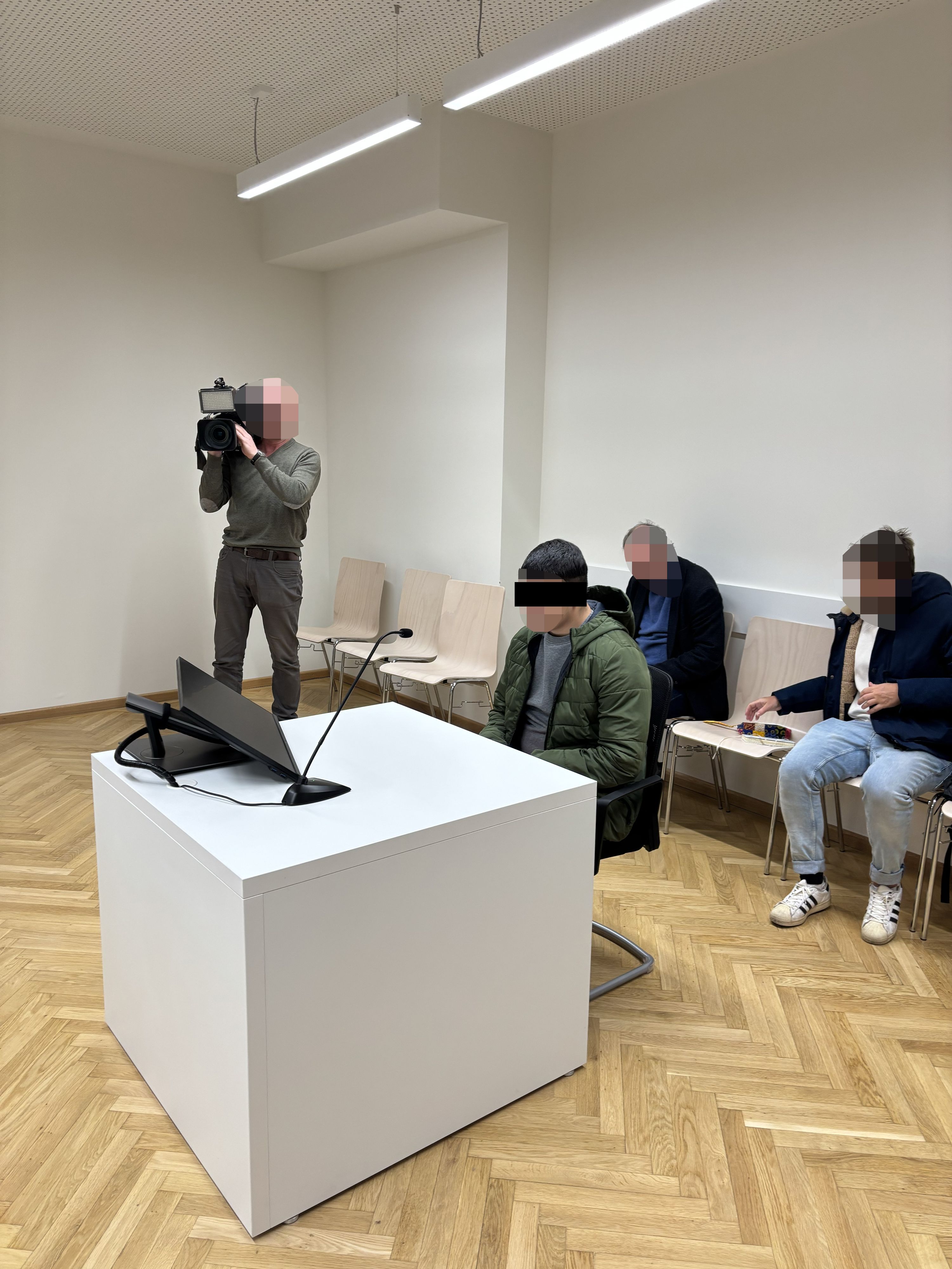 Der 19-jährige Angeklagte vor Gericht.