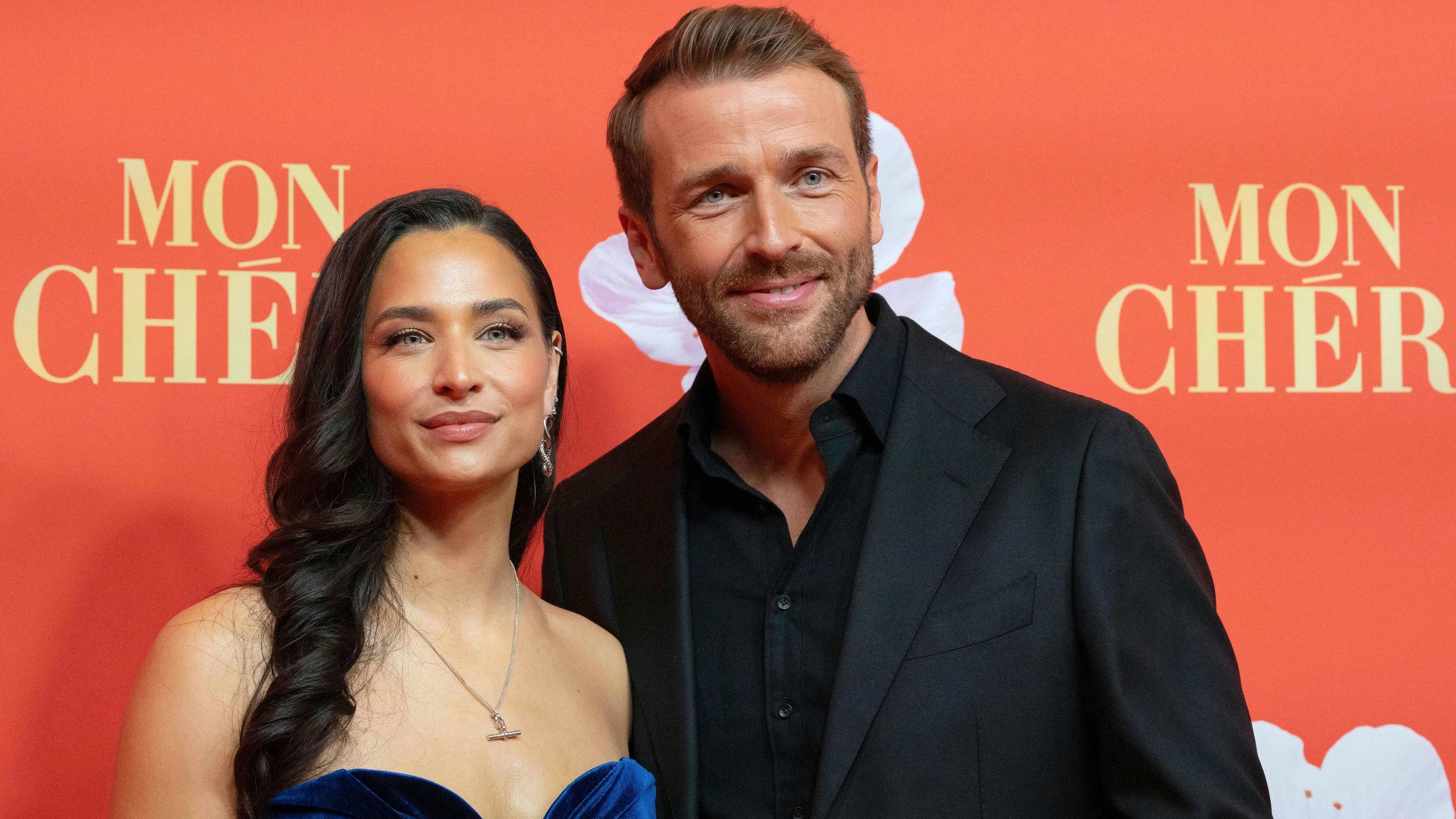 Heute.at - Amira über ihr Liebesglück: Oft muss ich mich kneifen