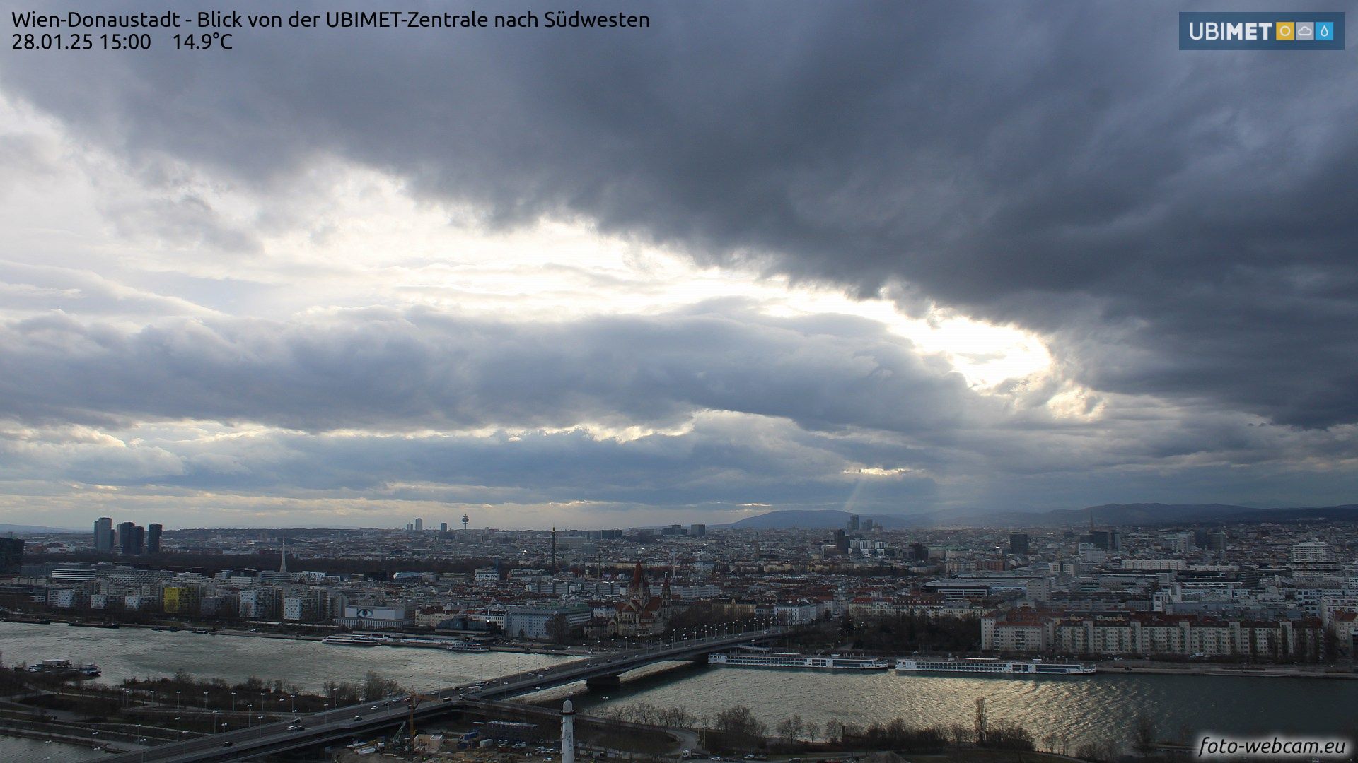 Blick auf Wien von der UBIMET-Zentrale nach Südwesten am 28. Jänner 2025, 15 Uhr.
