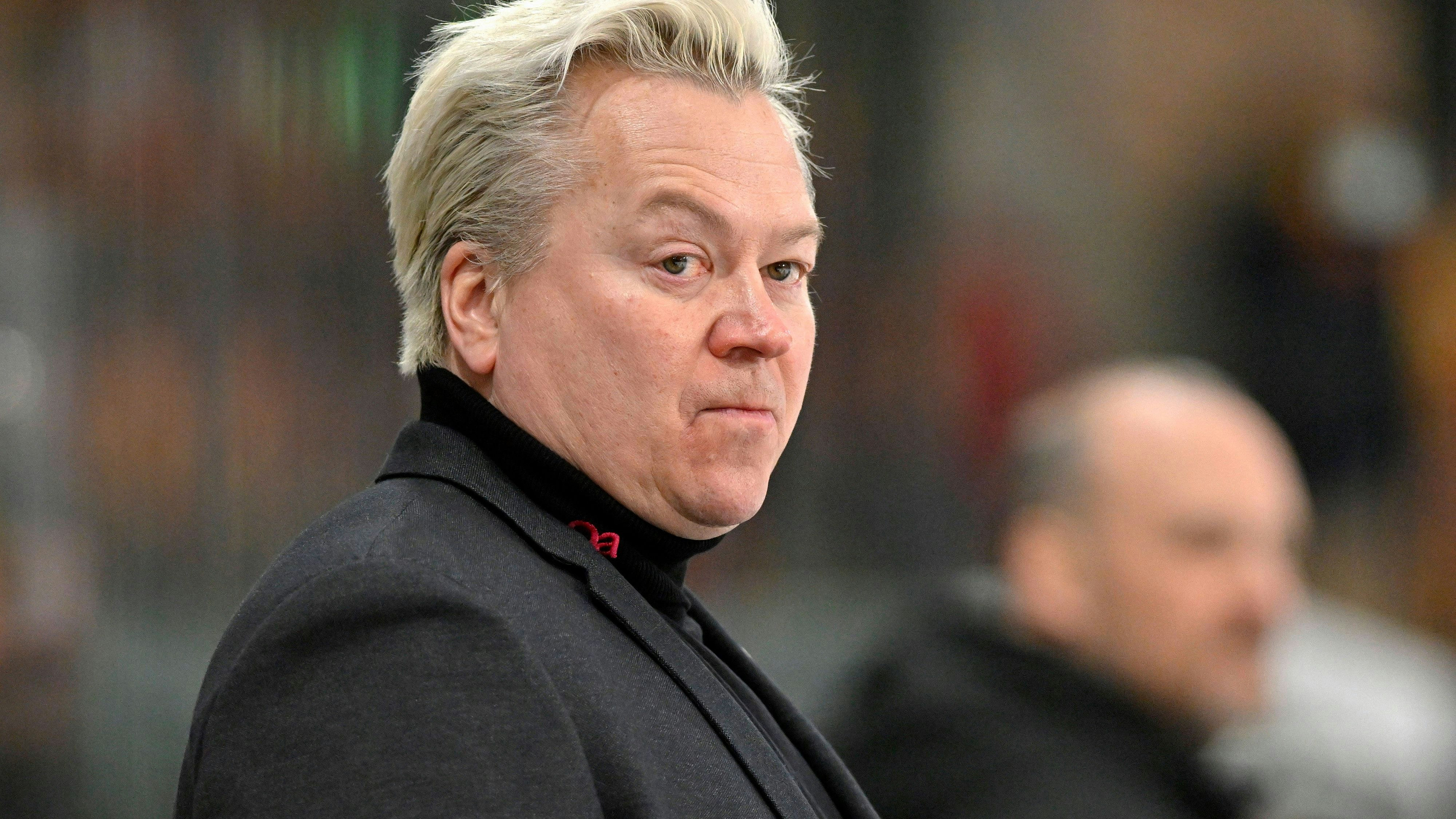 Petteri Nummelin als Co-Trainer von Ajoie.