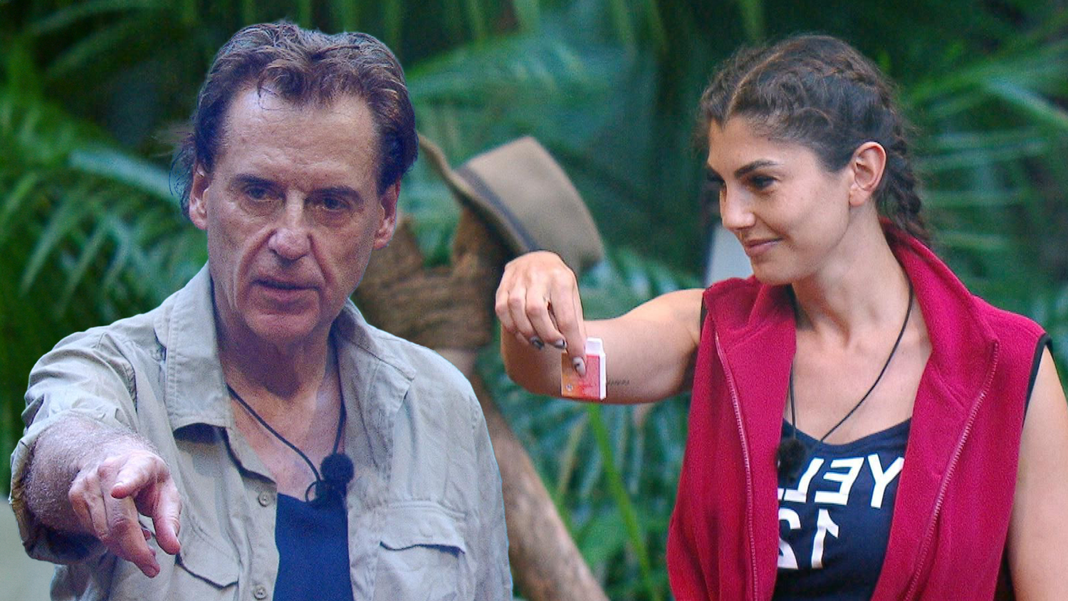 Teamleiter Jörg Dahlmann platzt der Kragen. Yeliz hat etwas ins Camp geschmuggelt.