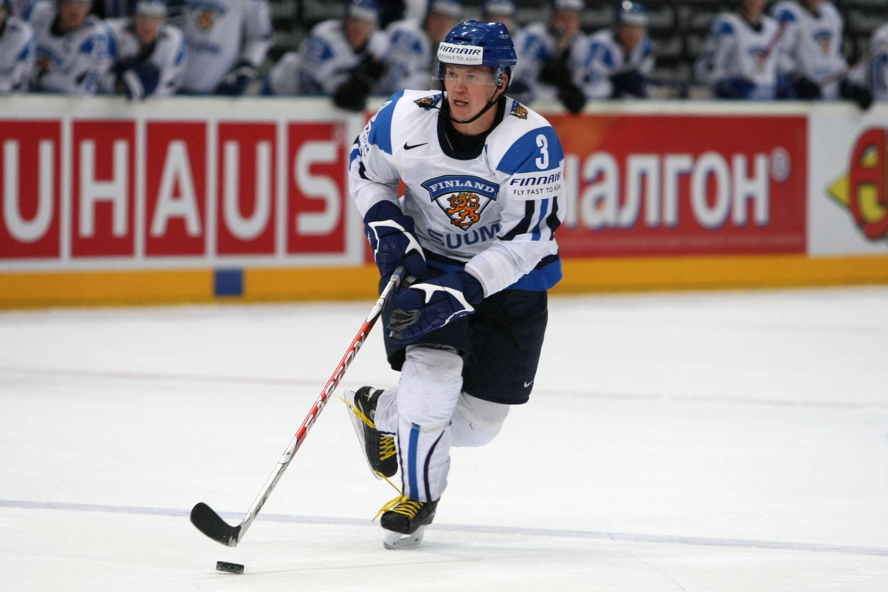 Petteri Nummelin 2010 im finnischen Teamtrikot.
